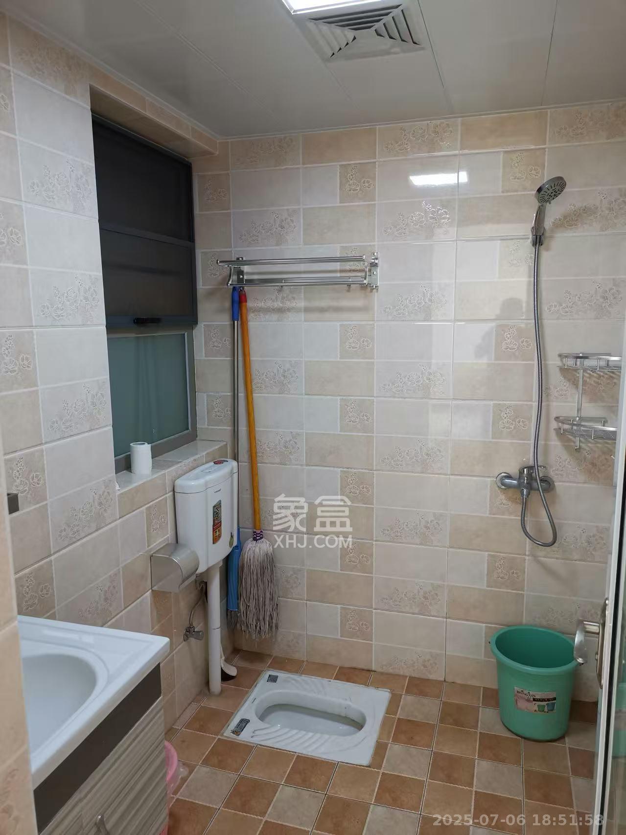 怡海星城 2室2厅1卫 1700.0元/月 怡海星城 2室2厅1卫 1700.0元/月室内图