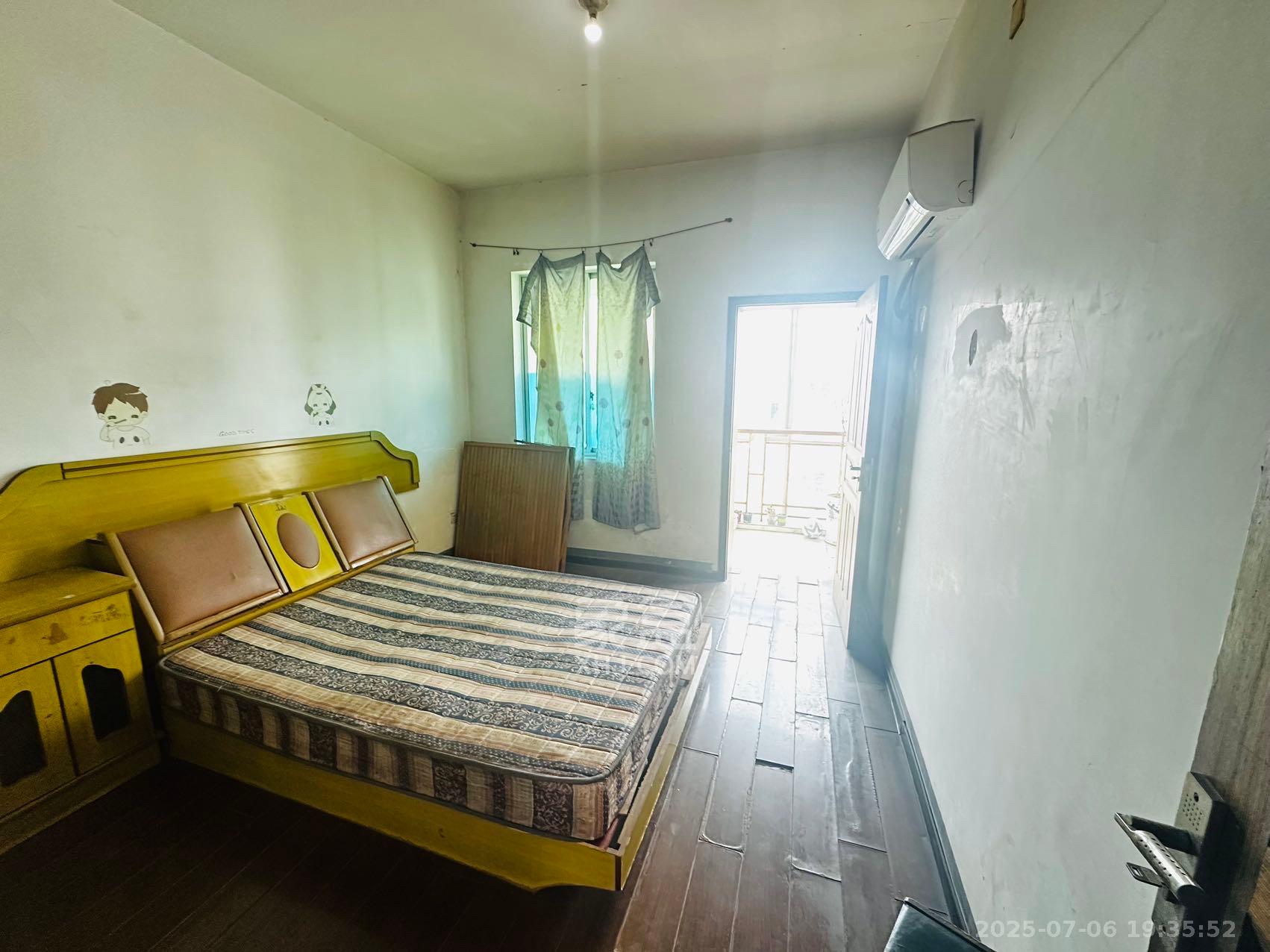 中南汽车世界 2室1厅1卫 900.0元/月 中南汽车世界 2室1厅1卫 900.0元/月室内图