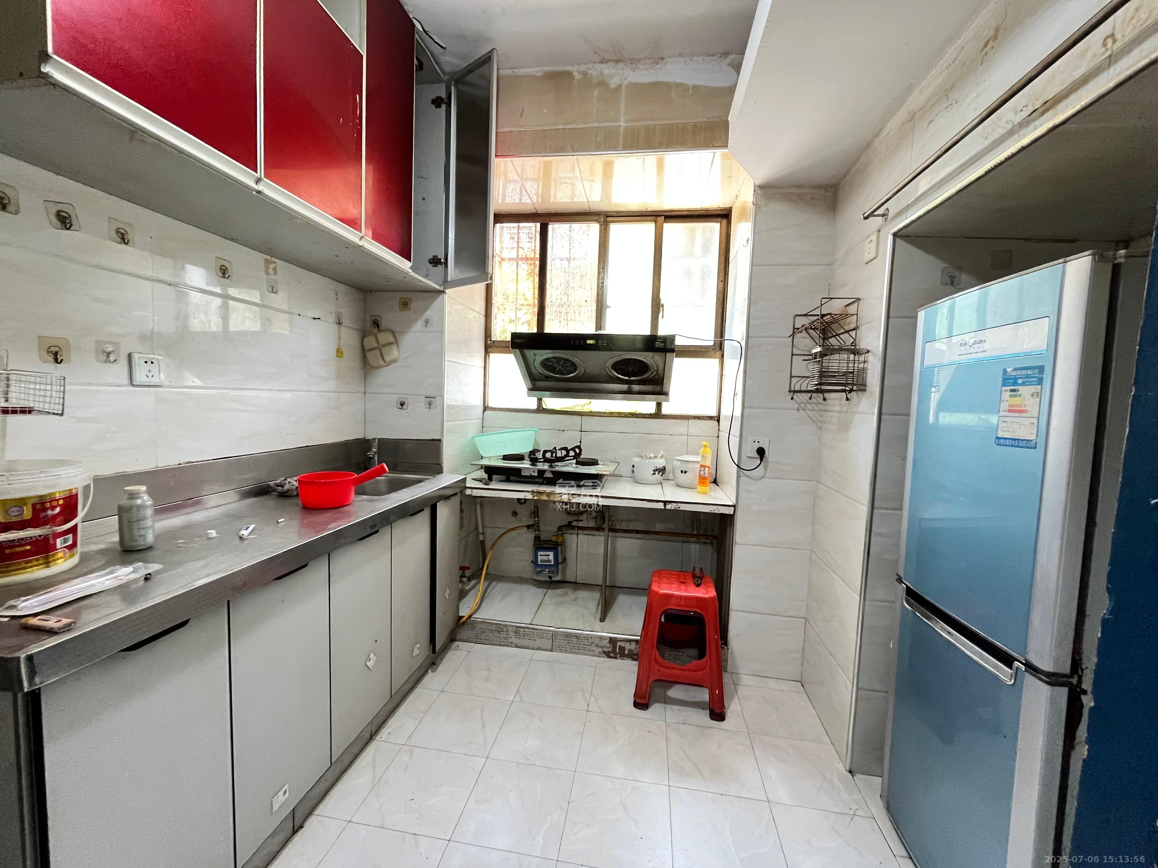 中建五局信和苑二区 2室1厅1卫 1200.0元/月 中建五局信和苑二区 2室1厅1卫 1200.0元/月室内图