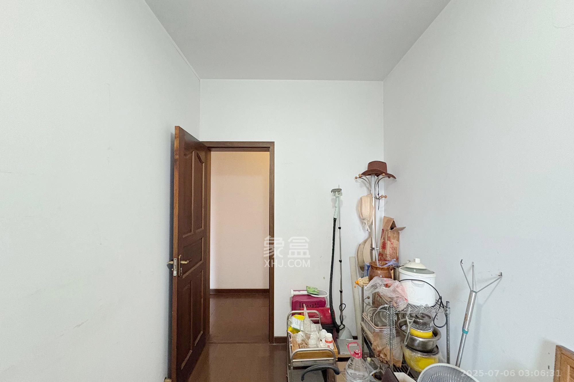 滨湖嘉园(湖滨小区)  4室2厅1卫    108.0万 滨湖嘉园(湖滨小区)  4室2厅1卫    108.0万其他