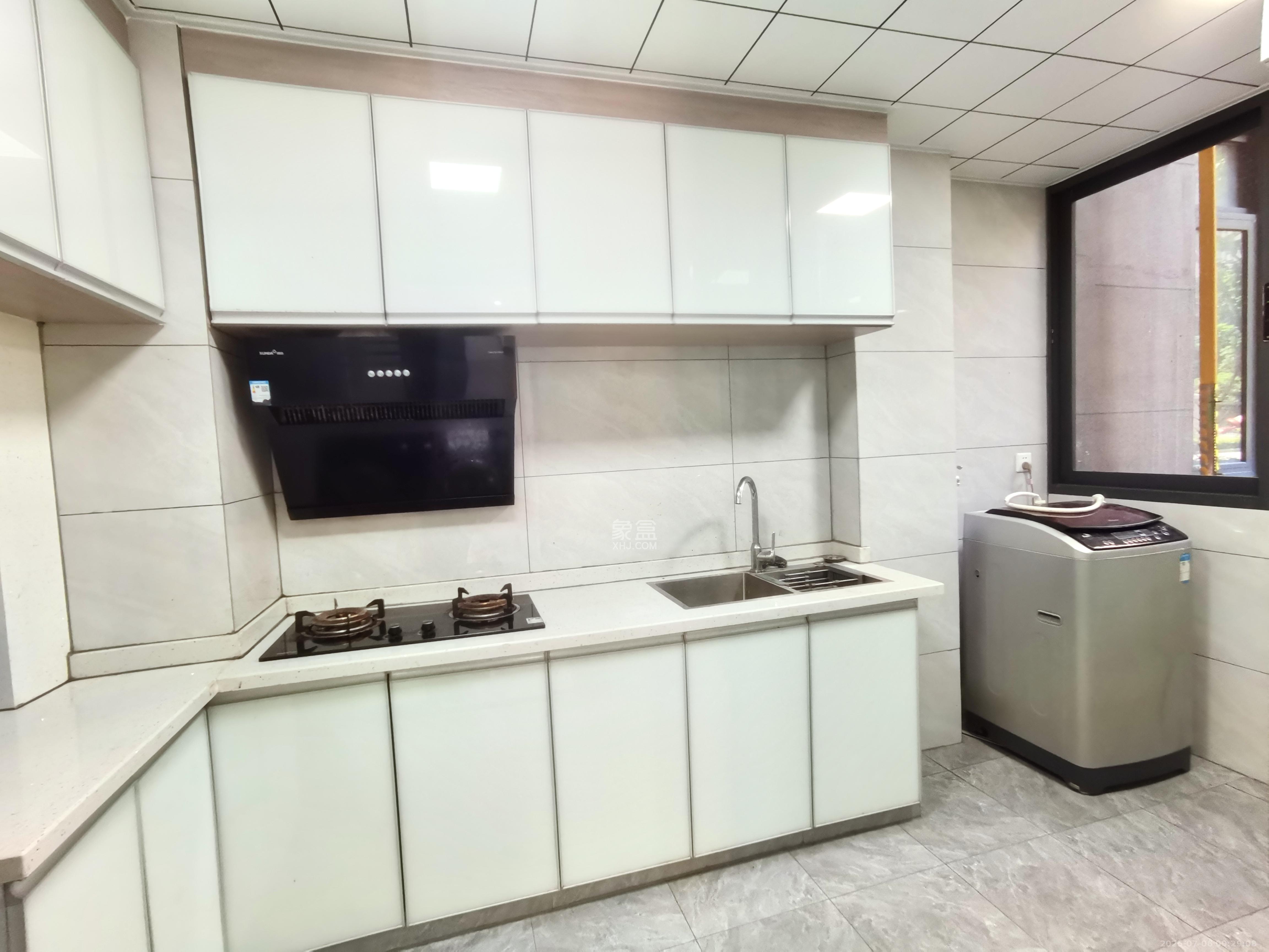 恒大江湾  3室2厅1卫    2300.0元/月 恒大江湾  3室2厅1卫    2300.0元/月室内图