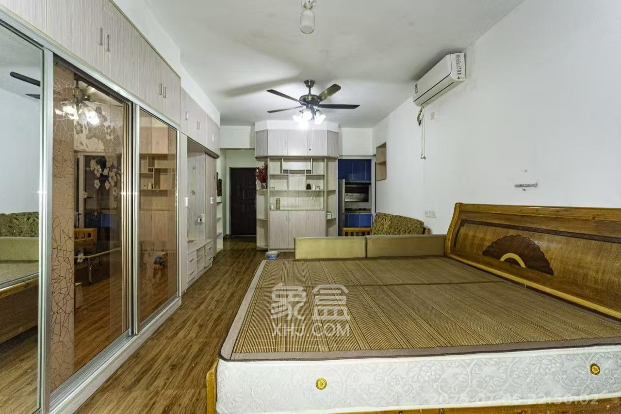 蓝山郡  1室1厅1卫    1500.0元/月 蓝山郡  1室1厅1卫    1500.0元/月室内图