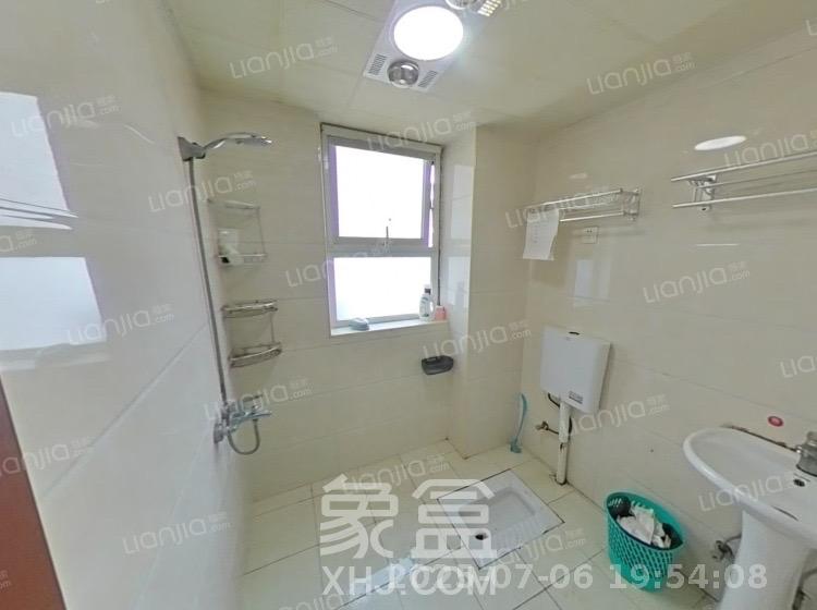 北辰三角洲B2E2区  3室2厅1卫    2700.0元/月室内图