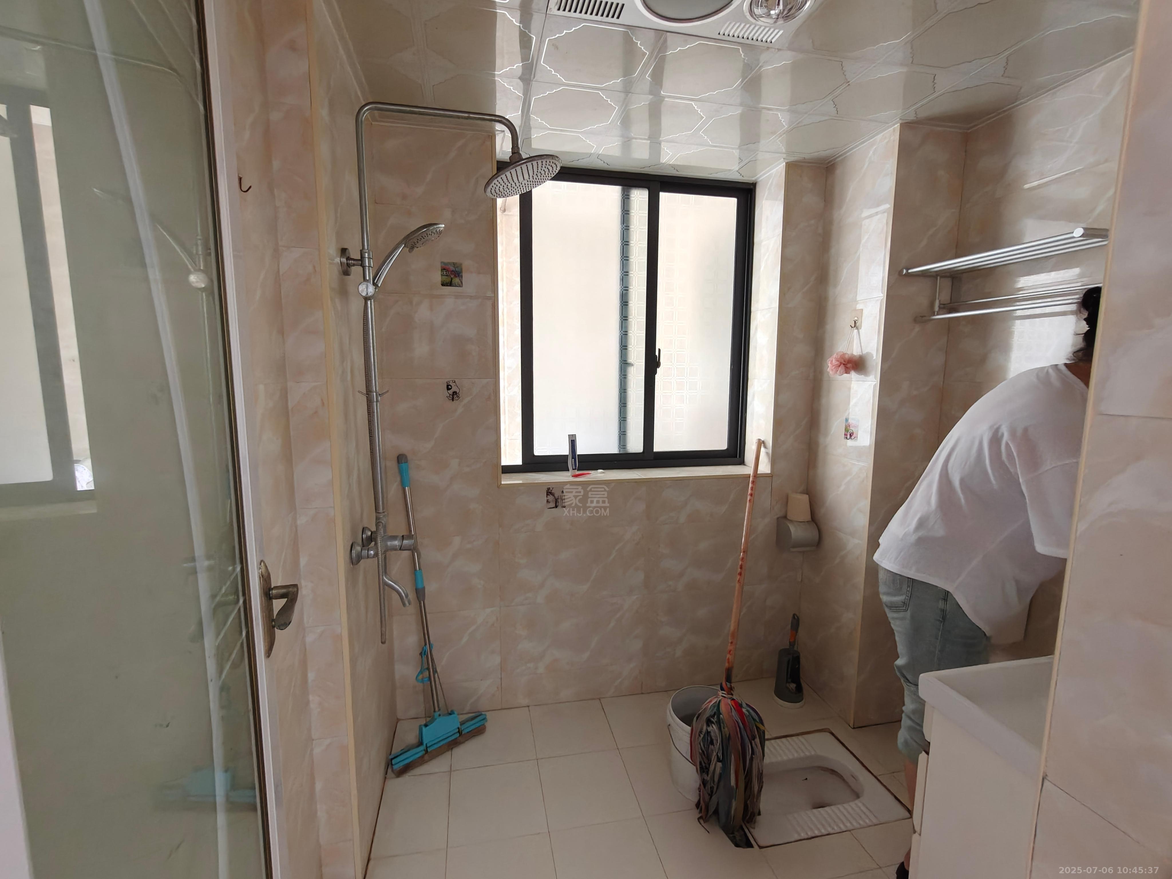 美的城一期 3室2厅2卫 1800.0元/月 美的城一期 3室2厅2卫 1800.0元/月室内图