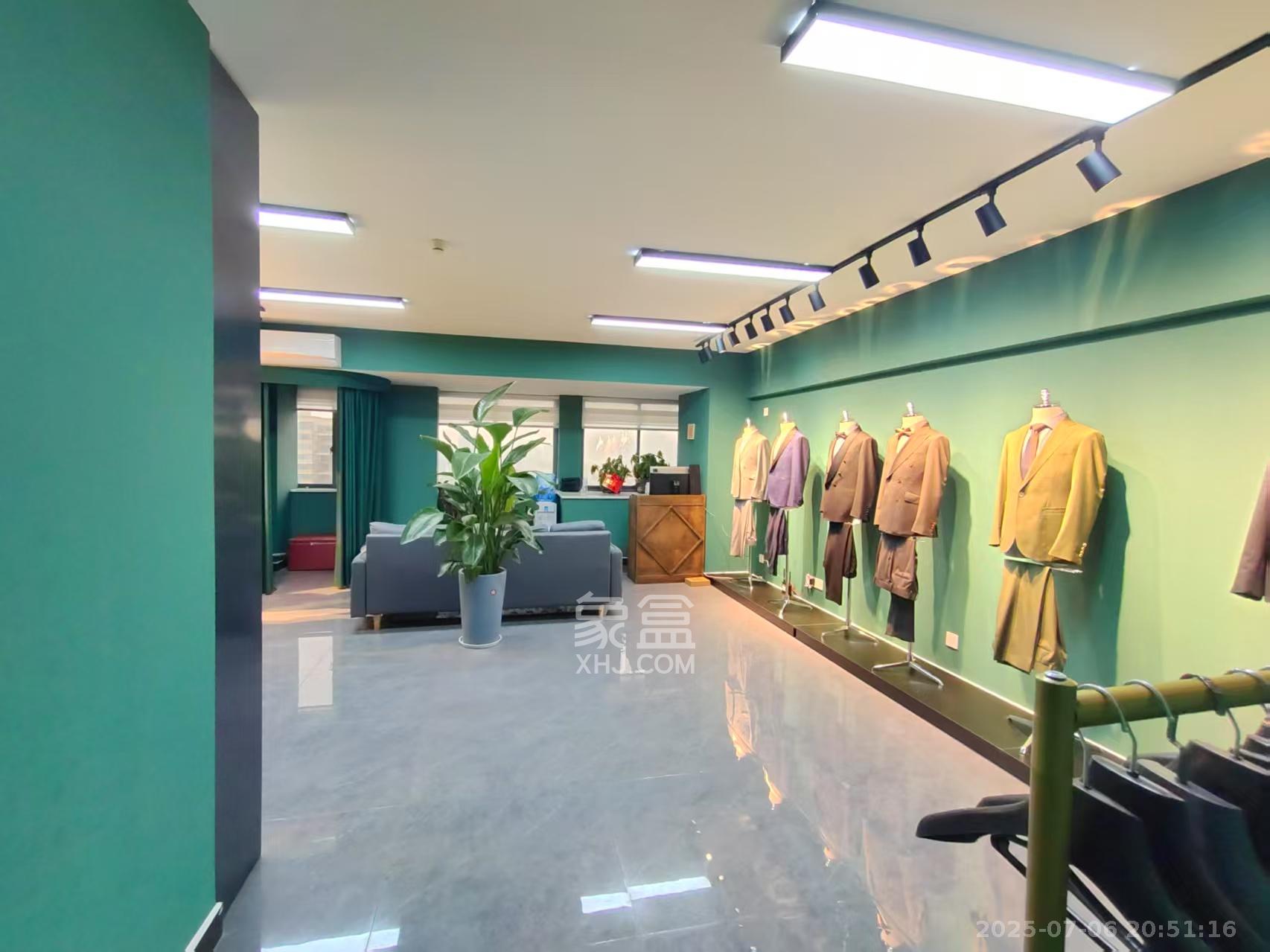 东方芙蓉 2室1厅1卫 2000.0元/月 东方芙蓉 2室1厅1卫 2000.0元/月室内图