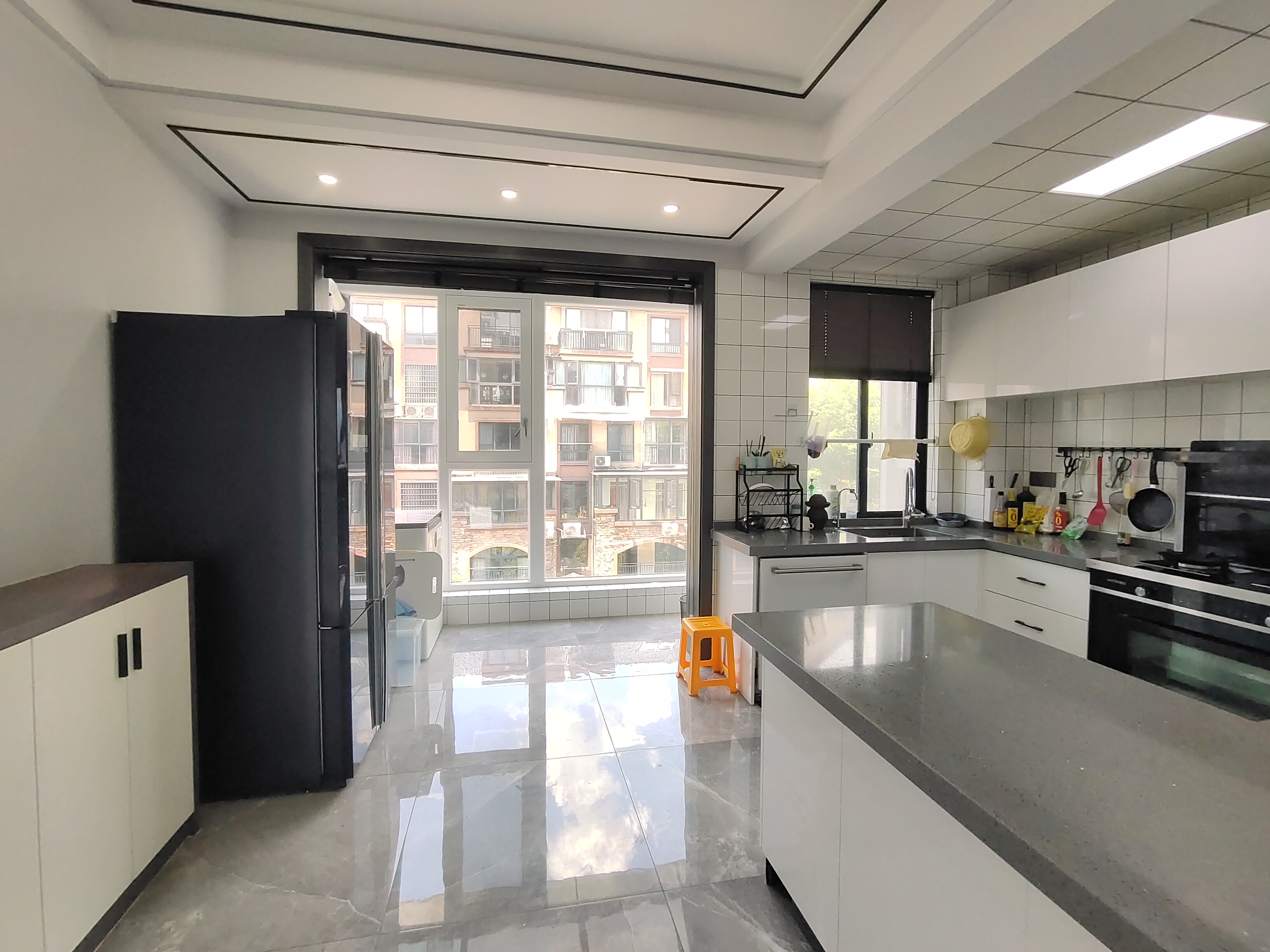 天门壹号 3室2厅2卫 2700.0元/月 天门壹号 3室2厅2卫 2700.0元/月室内图