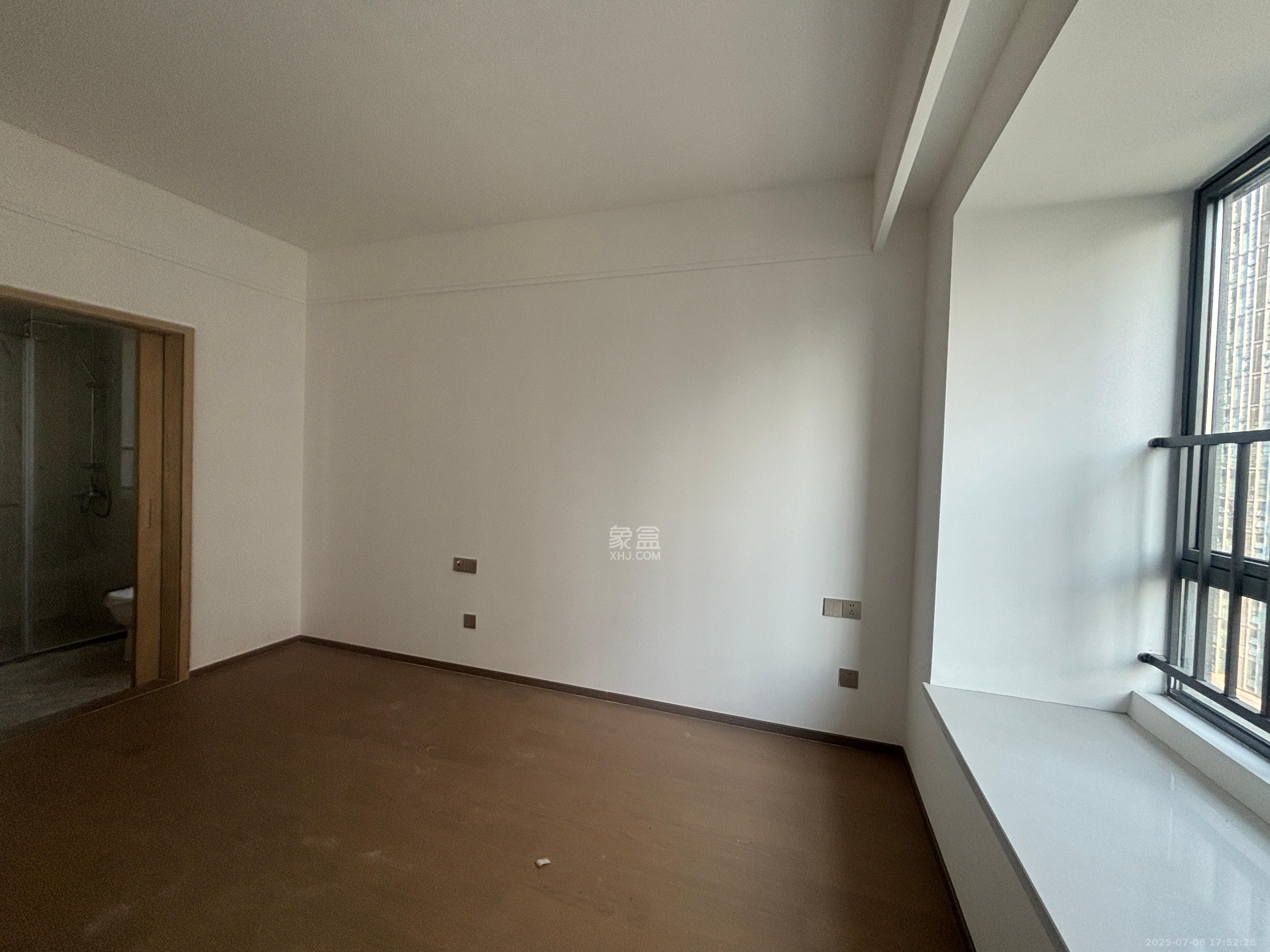 复地滨江金融中心  4室2厅2卫    7000.0元/月 复地滨江金融中心  4室2厅2卫    7000.0元/月室内图