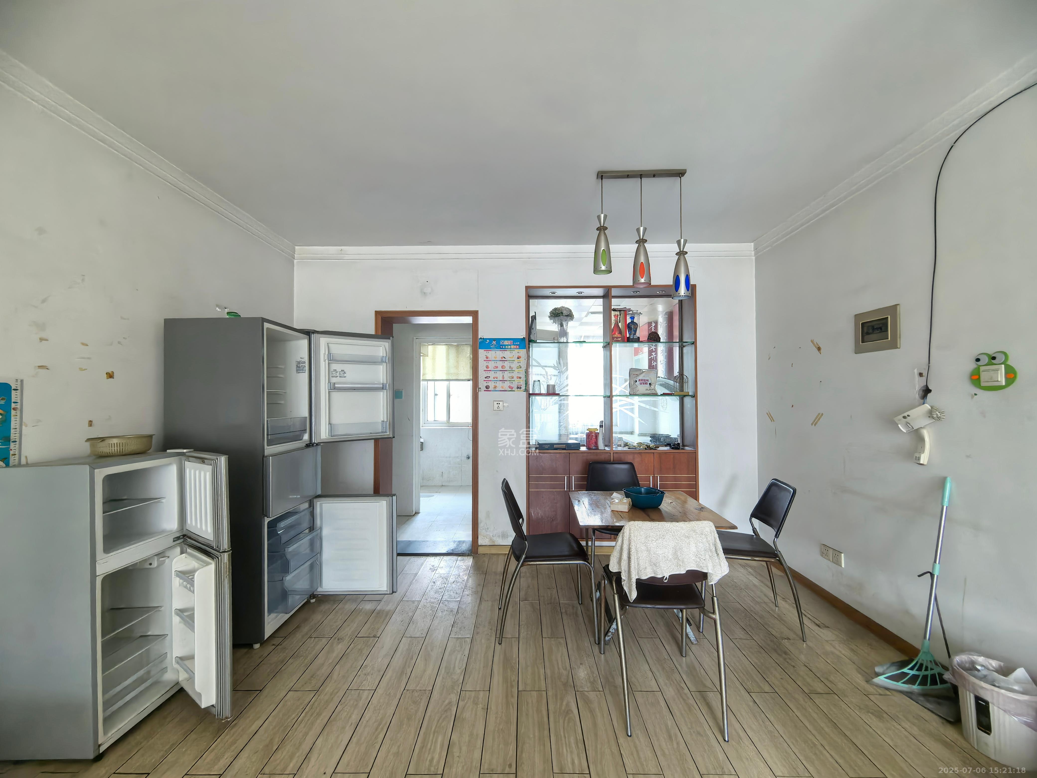 丽江翠园 3室2厅2卫 1600.0元/月 丽江翠园 3室2厅2卫 1600.0元/月室内图