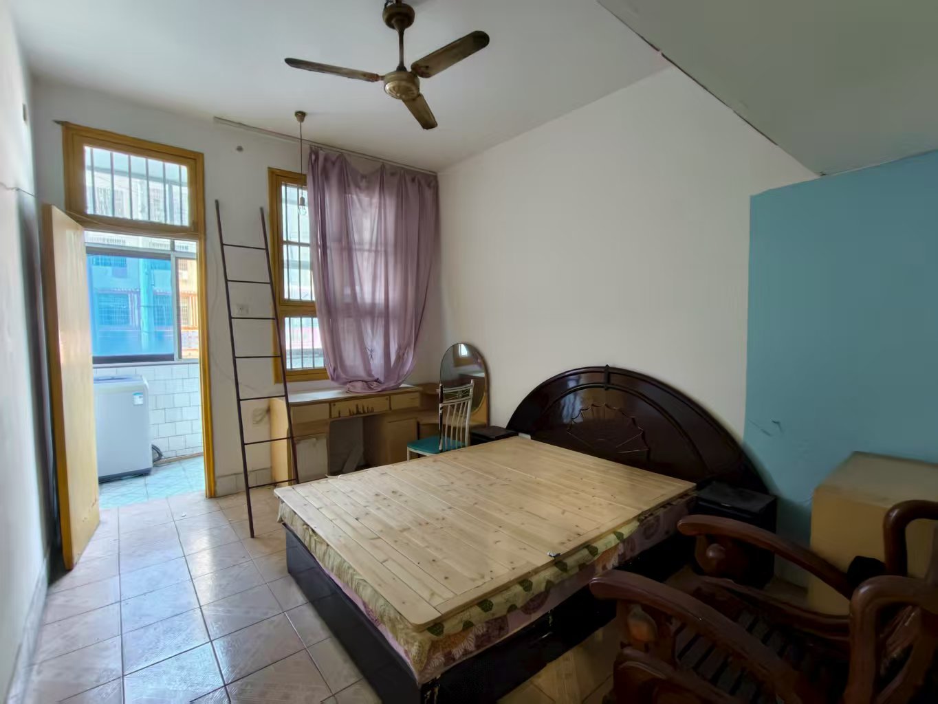 娄底技师学院家属院 4室1厅1卫 1200.0元/月 娄底技师学院家属院 4室1厅1卫 1200.0元/月室内图