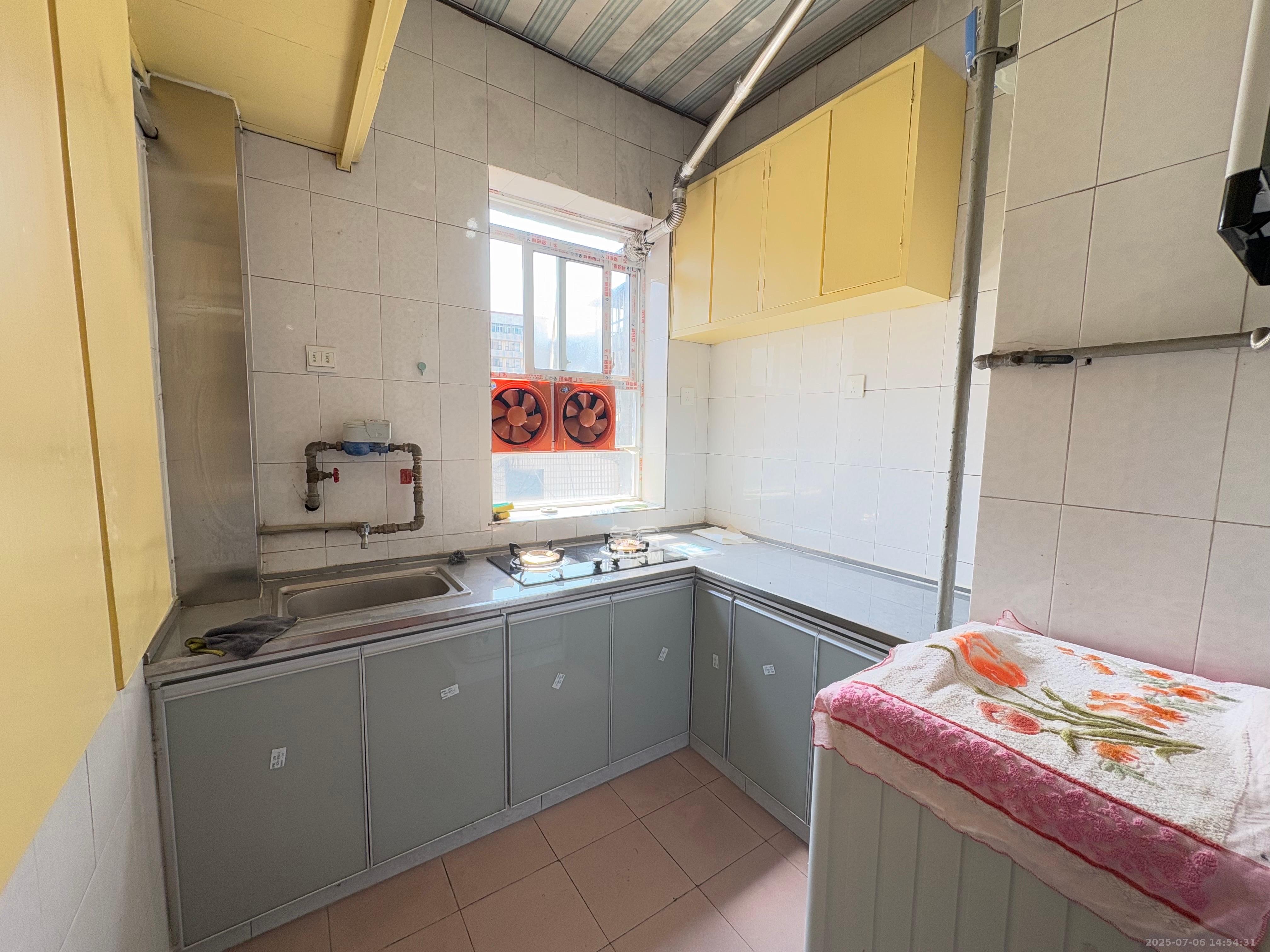 隆华金属宿舍  3室2厅1卫    2600.0元/月室内图