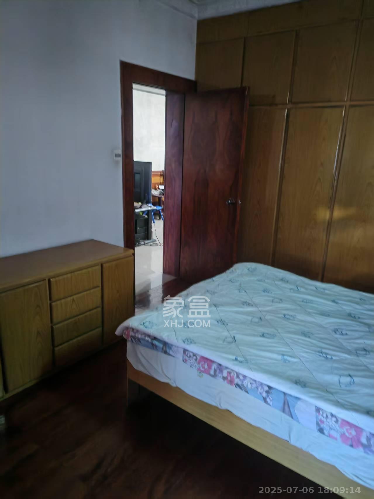 物资厅宿舍(五一大道) 3室1厅1卫 1900.0元/月 物资厅宿舍(五一大道) 3室1厅1卫 1900.0元/月室内图