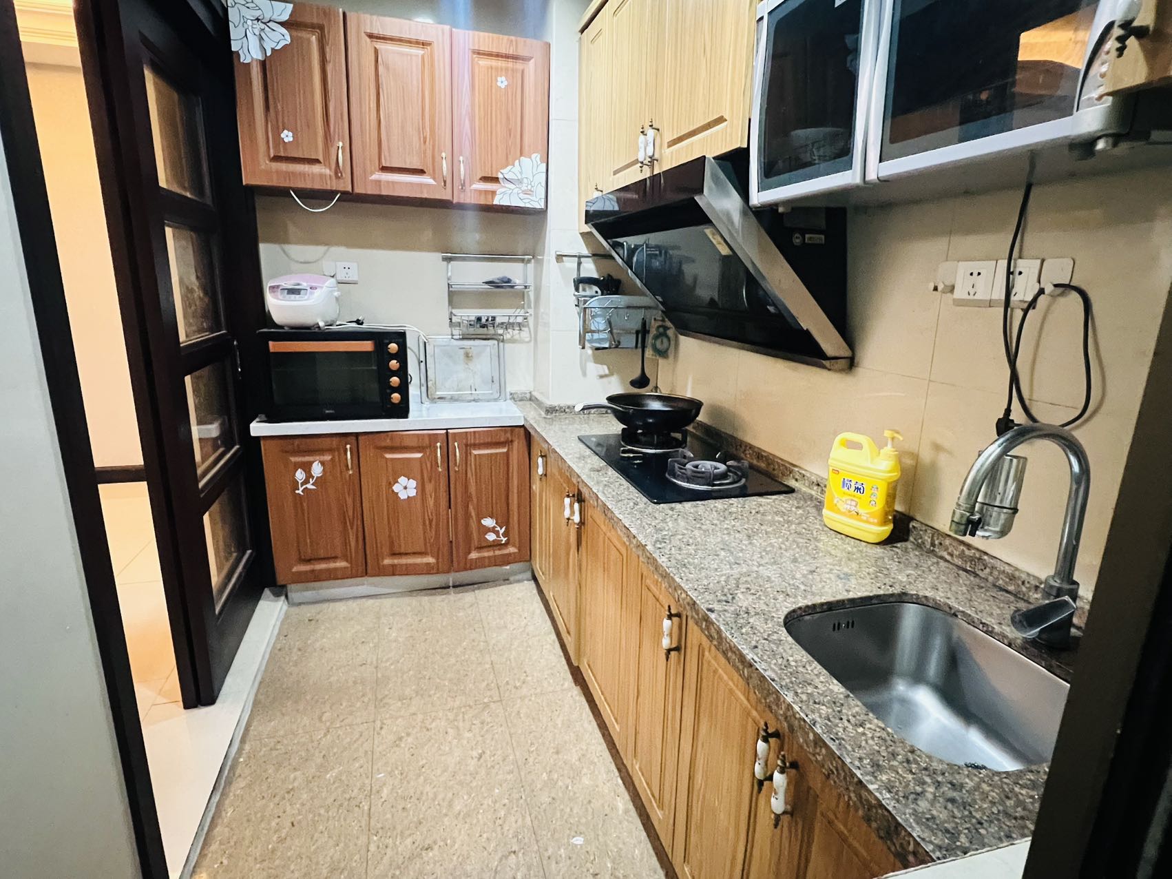 碧桂园 3室2厅1卫 1600.0元/月 碧桂园 3室2厅1卫 1600.0元/月室内图