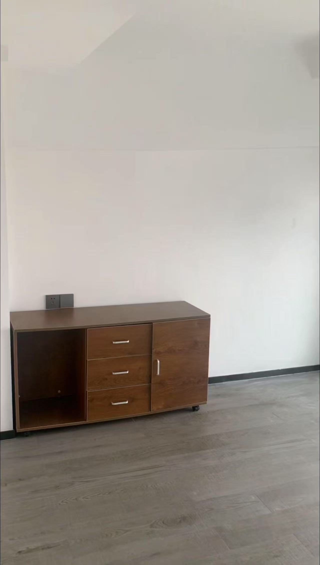 海南国际创意港 2室1厅2卫 5700.0元/月 海南国际创意港 2室1厅2卫 5700.0元/月室内图