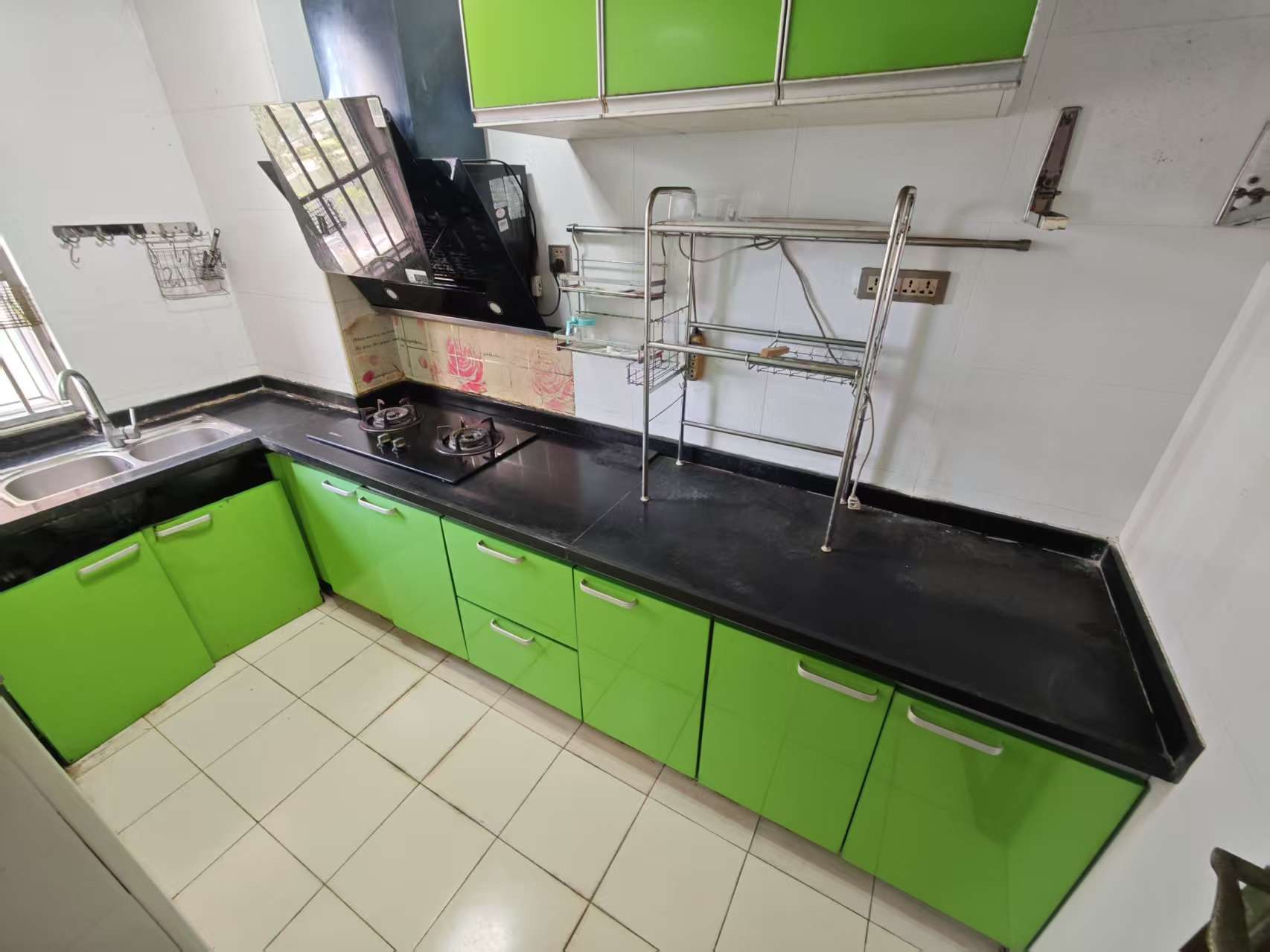 滨江度假城 2室1厅1卫 1600.0元/月 滨江度假城 2室1厅1卫 1600.0元/月室内图