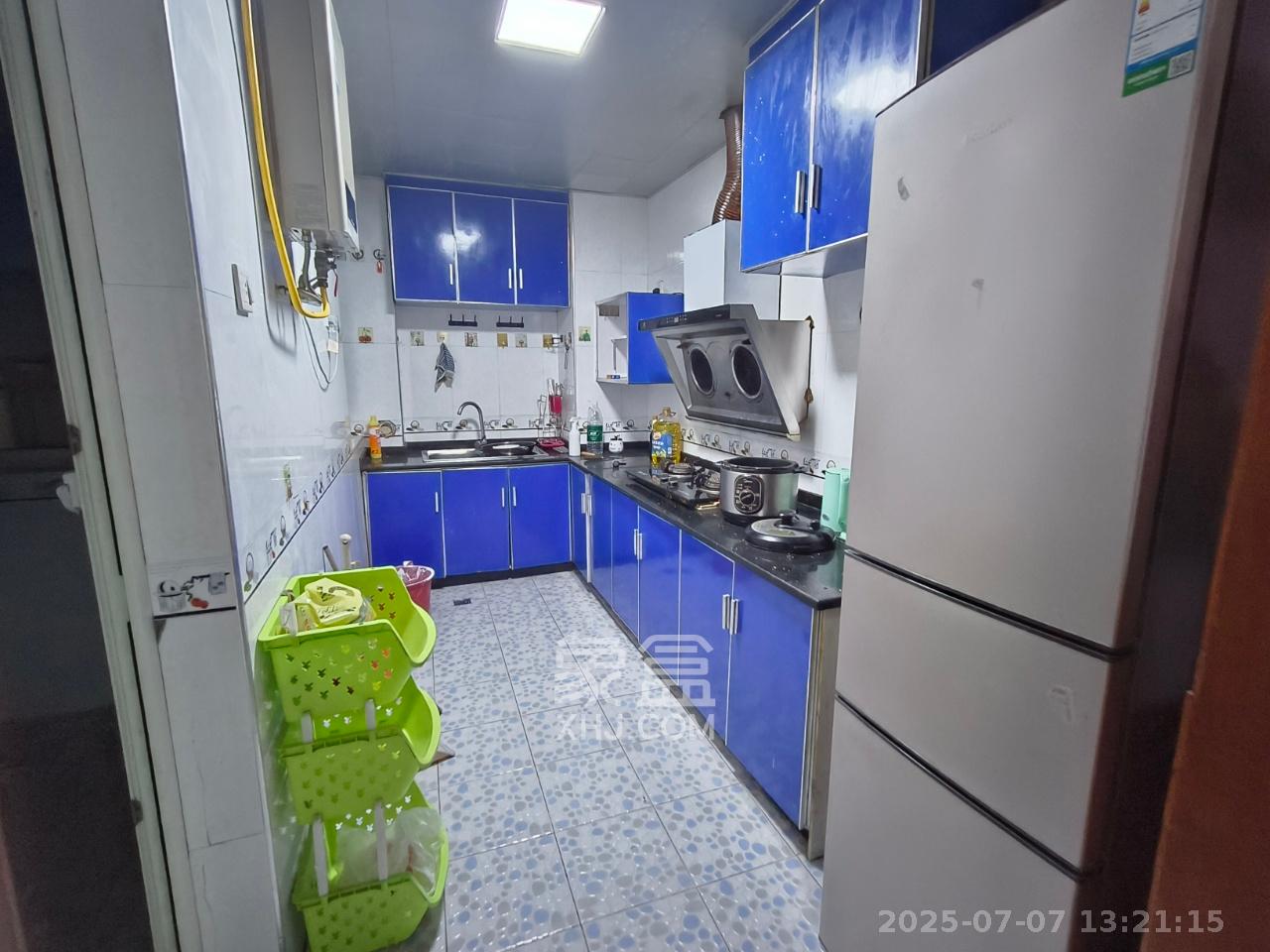 圣力华苑 2室2厅1卫 1400.0元/月 圣力华苑 2室2厅1卫 1400.0元/月室内图