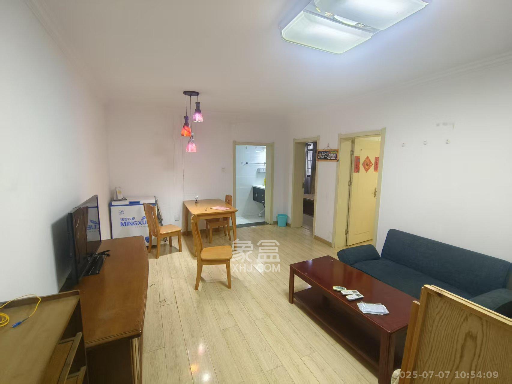 上碧湘街碧丽楼  2室1厅1卫   3200.00元/月
