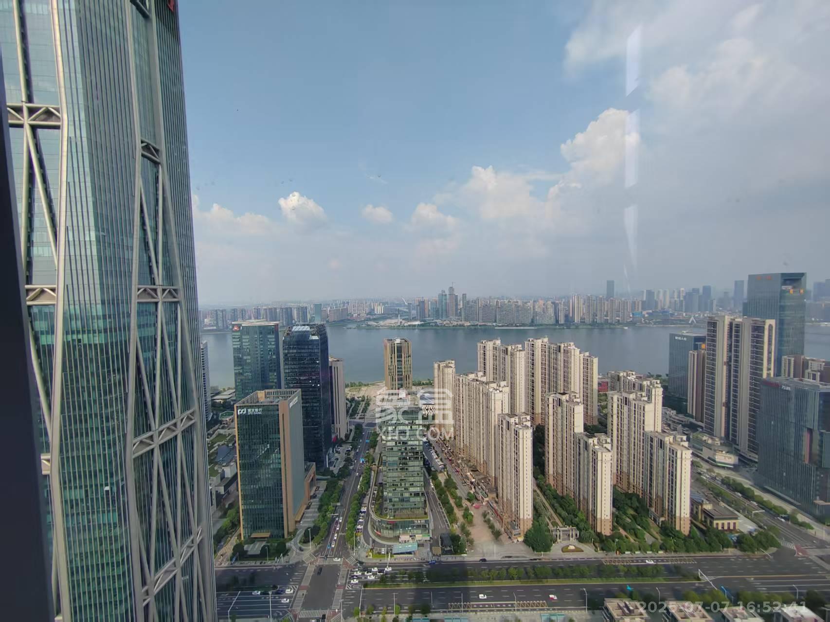 卓越中寰  2室1厅1卫   5000.00元/月室内图