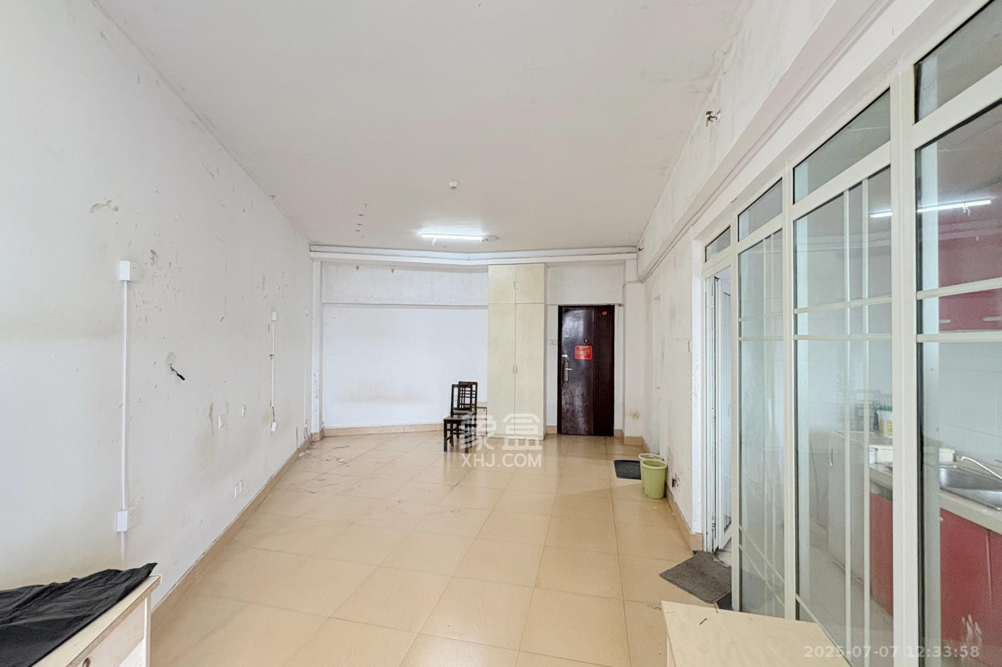 汀兰雅苑 1室1厅1卫 63.0万 汀兰雅苑 1室1厅1卫 63.0万卧室