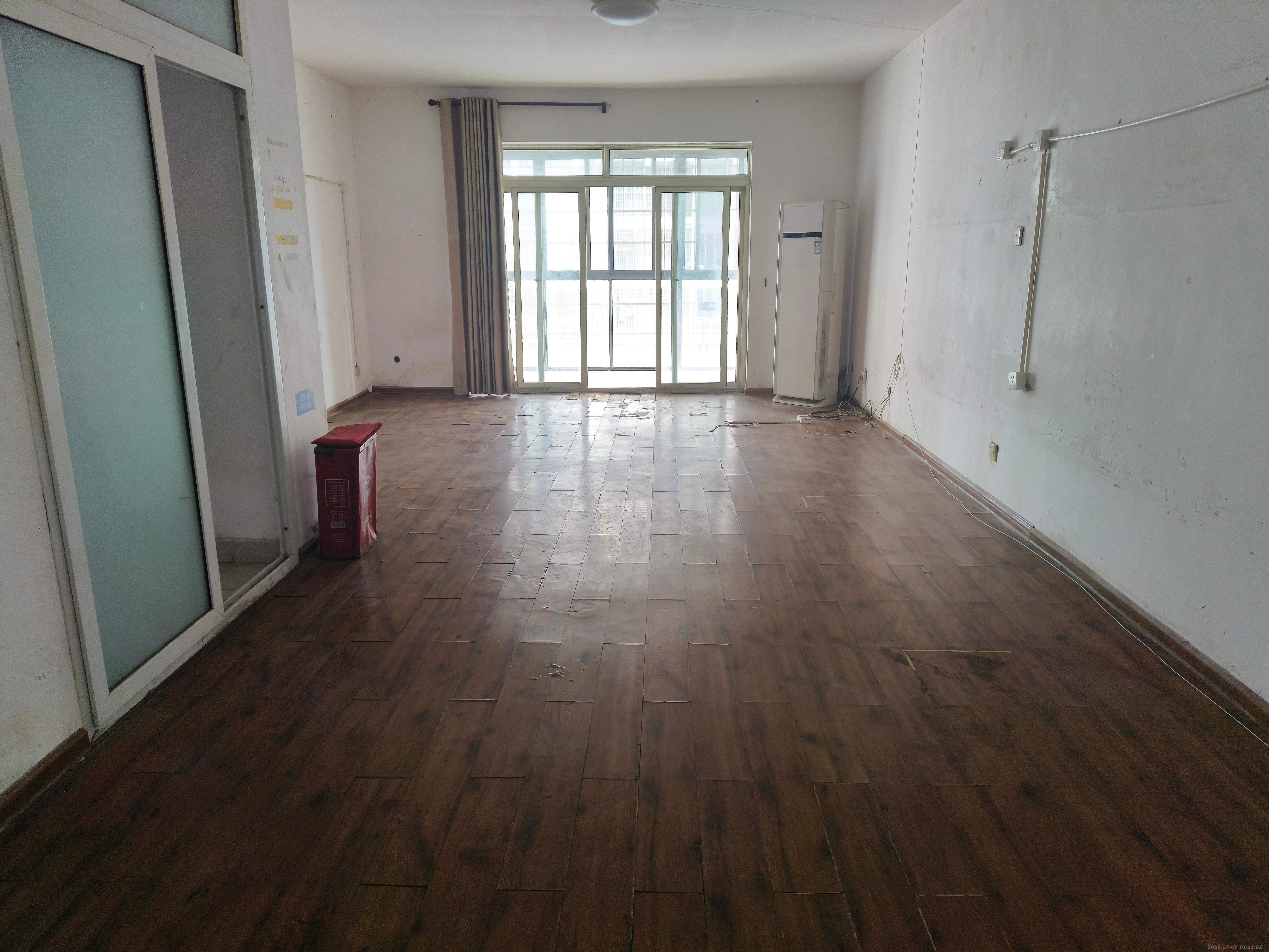 尚都花园城  4室2厅2卫    2300.0元/月 尚都花园城  4室2厅2卫    2300.0元/月