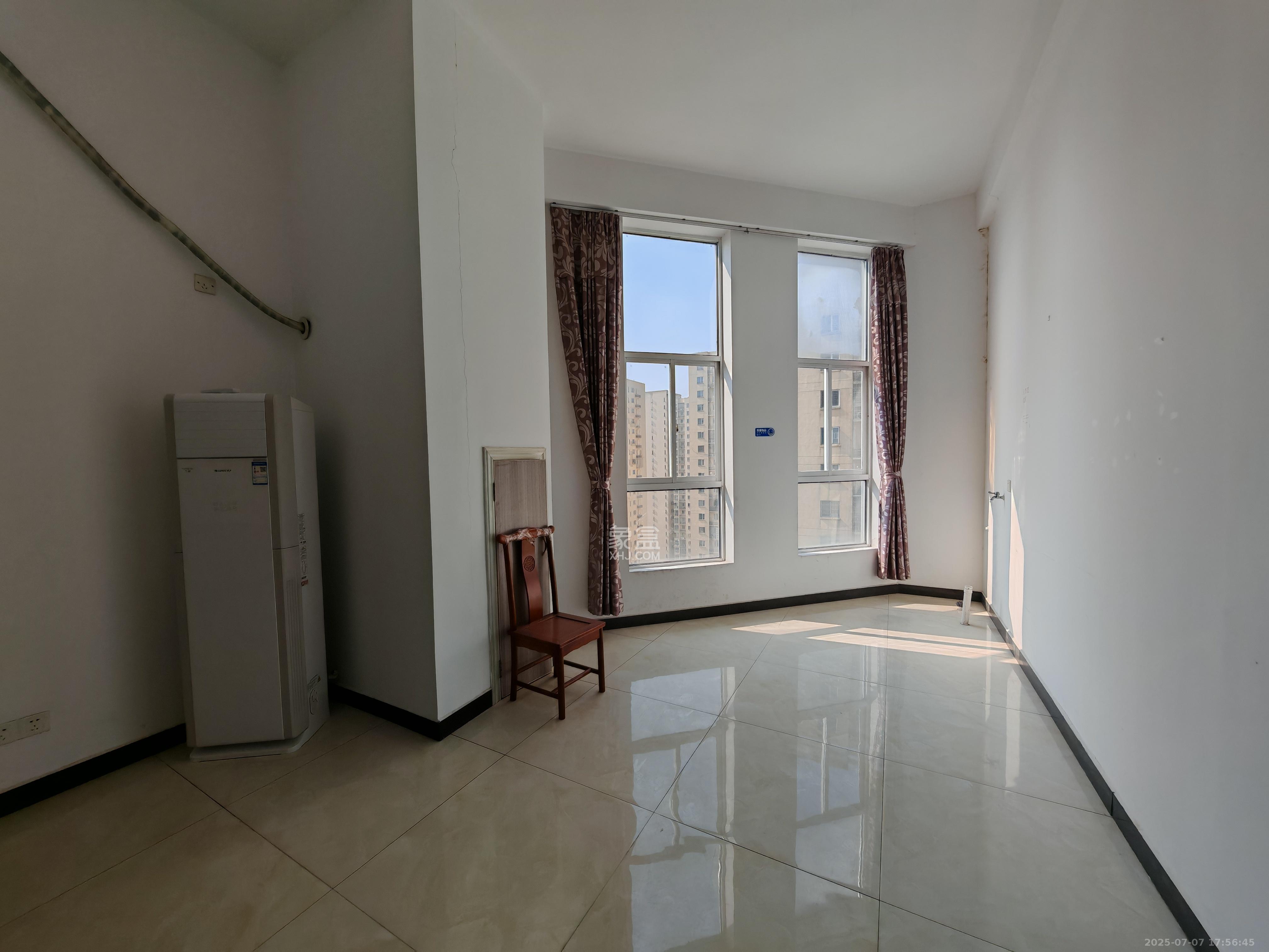 MOMA当代广场 1室1厅1卫 1800.0元/月 MOMA当代广场 1室1厅1卫 1800.0元/月室内图