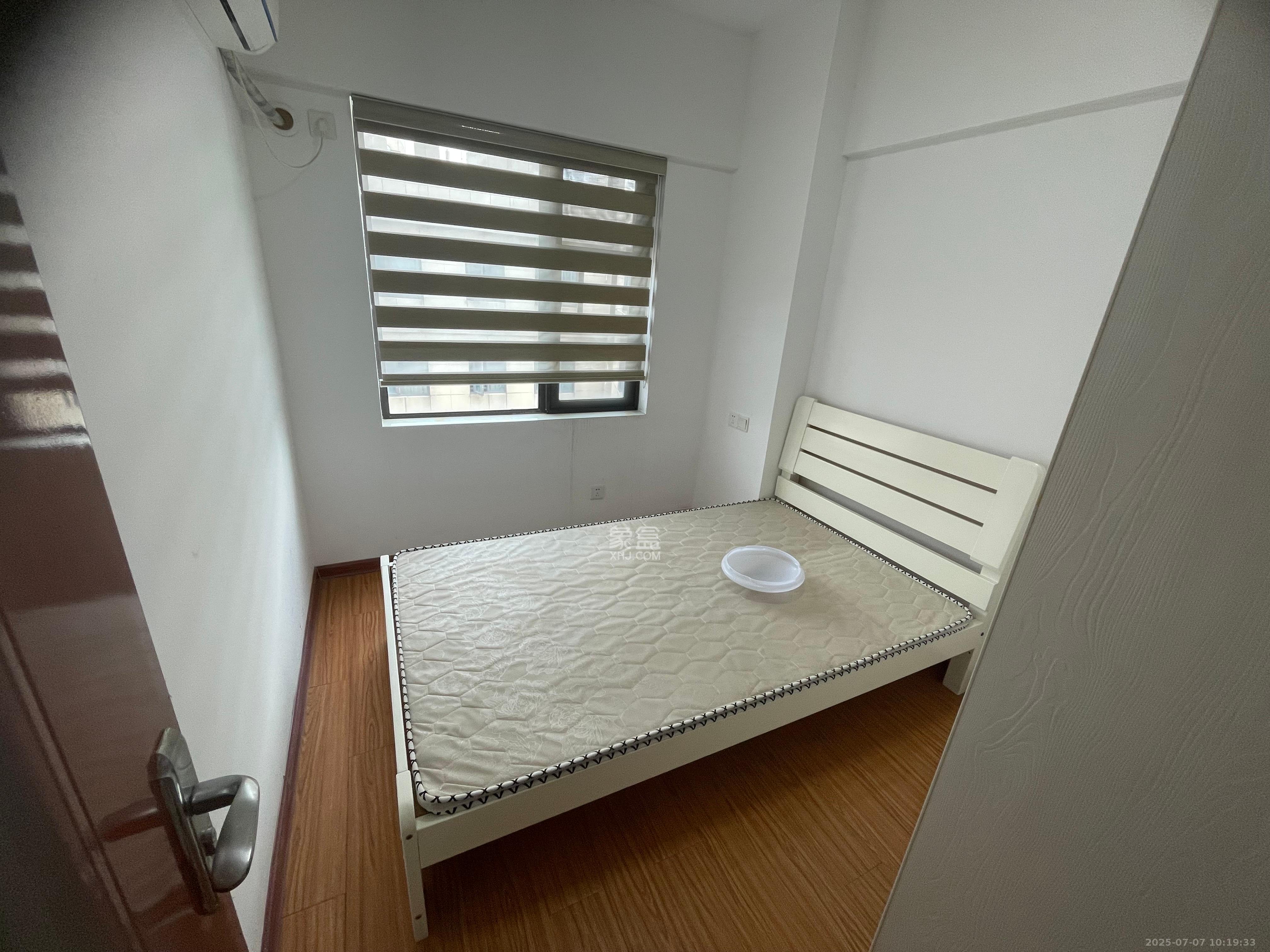 钰龙天下二期(钰龙佳园) 1室1厅1卫 1800.0元/月 钰龙天下二期(钰龙佳园) 1室1厅1卫 1800.0元/月室内图