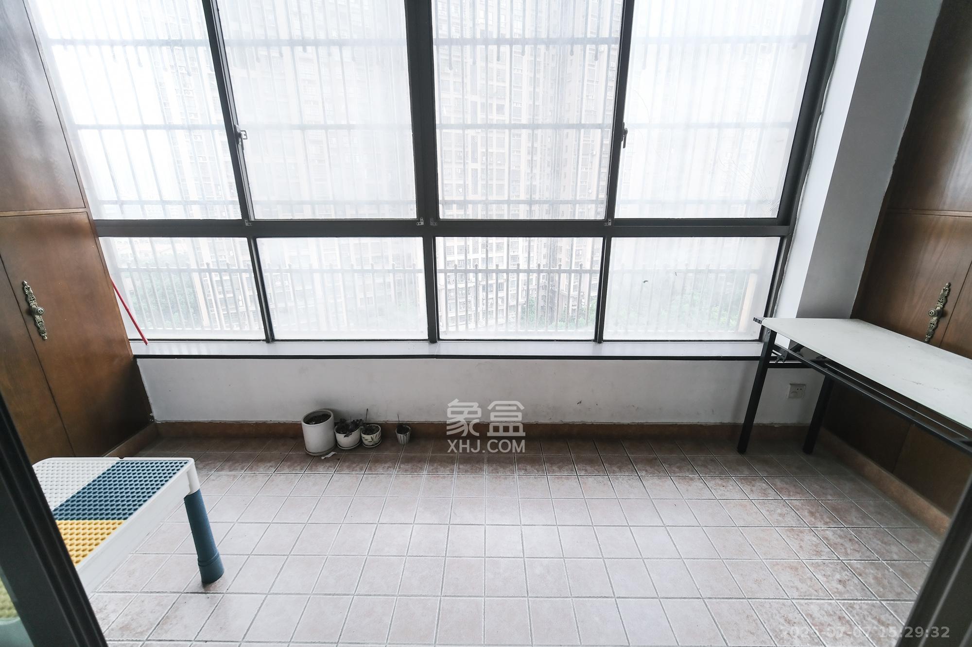 好望谷  3室2厅2卫    70.8万 好望谷  3室2厅2卫    70.8万阳台