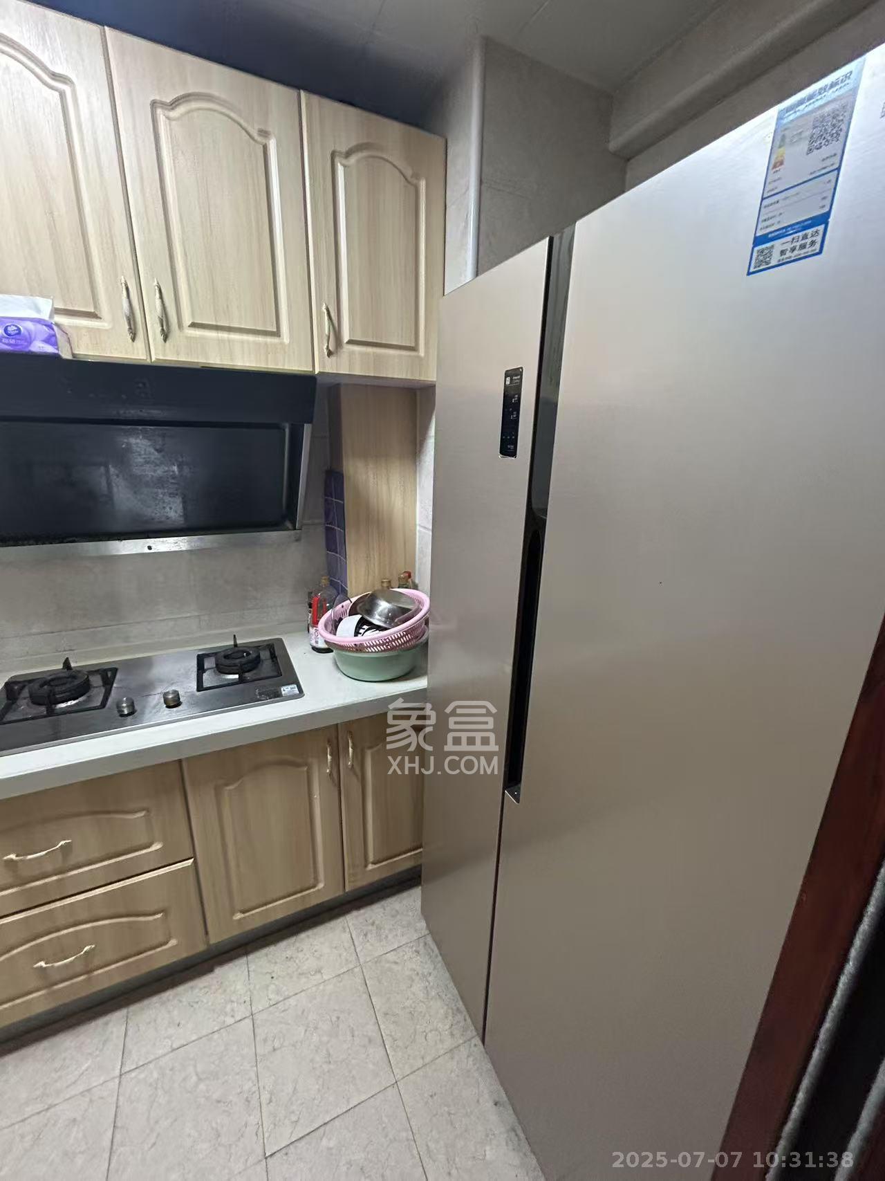 汇金城/嘉华城(二期、三期) 2室2厅1卫 2400.0元/月 汇金城/嘉华城(二期、三期) 2室2厅1卫 2400.0元/月室内图