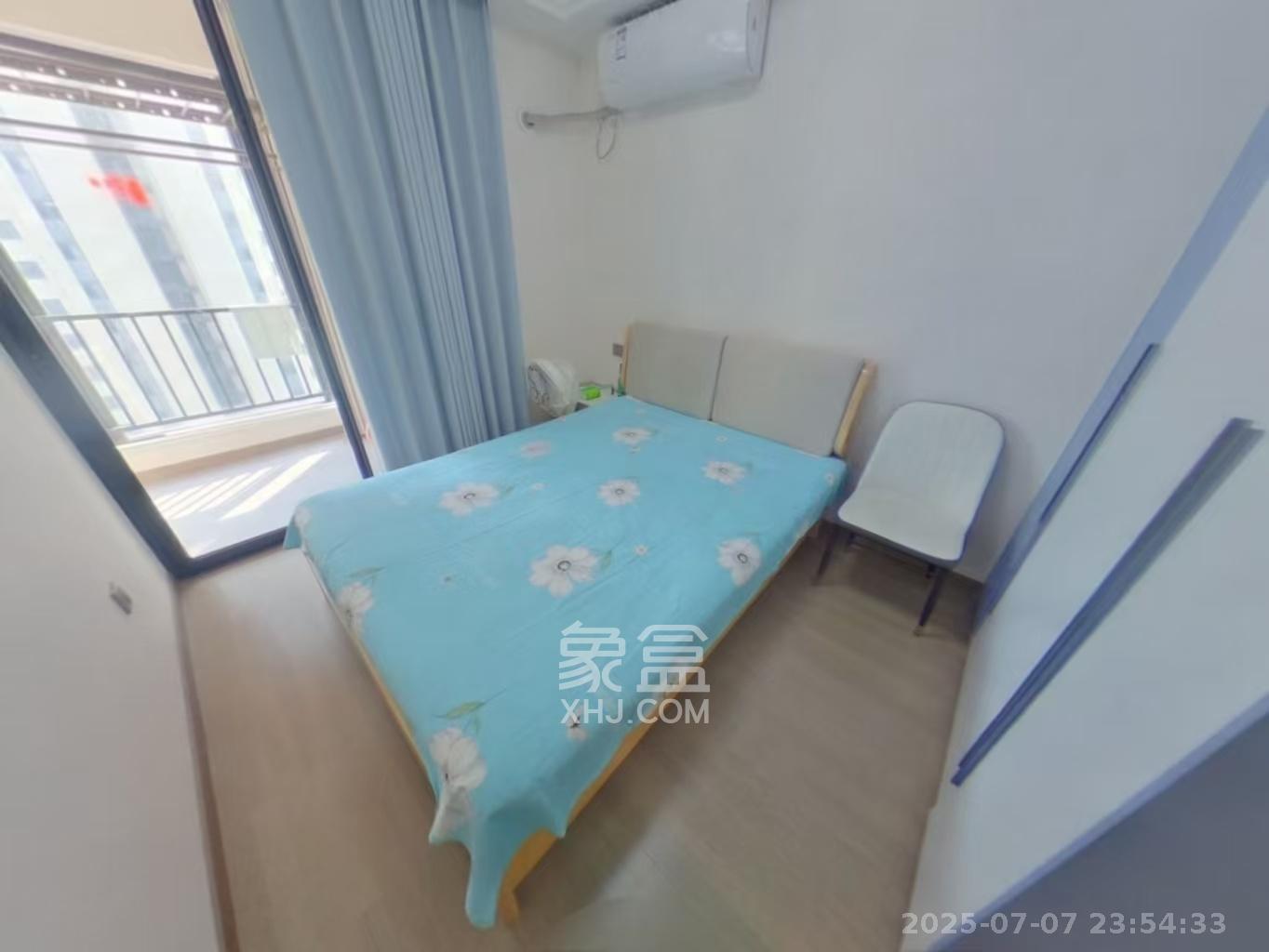 南山梅溪一方  3室2厅2卫    3300.0元/月室内图