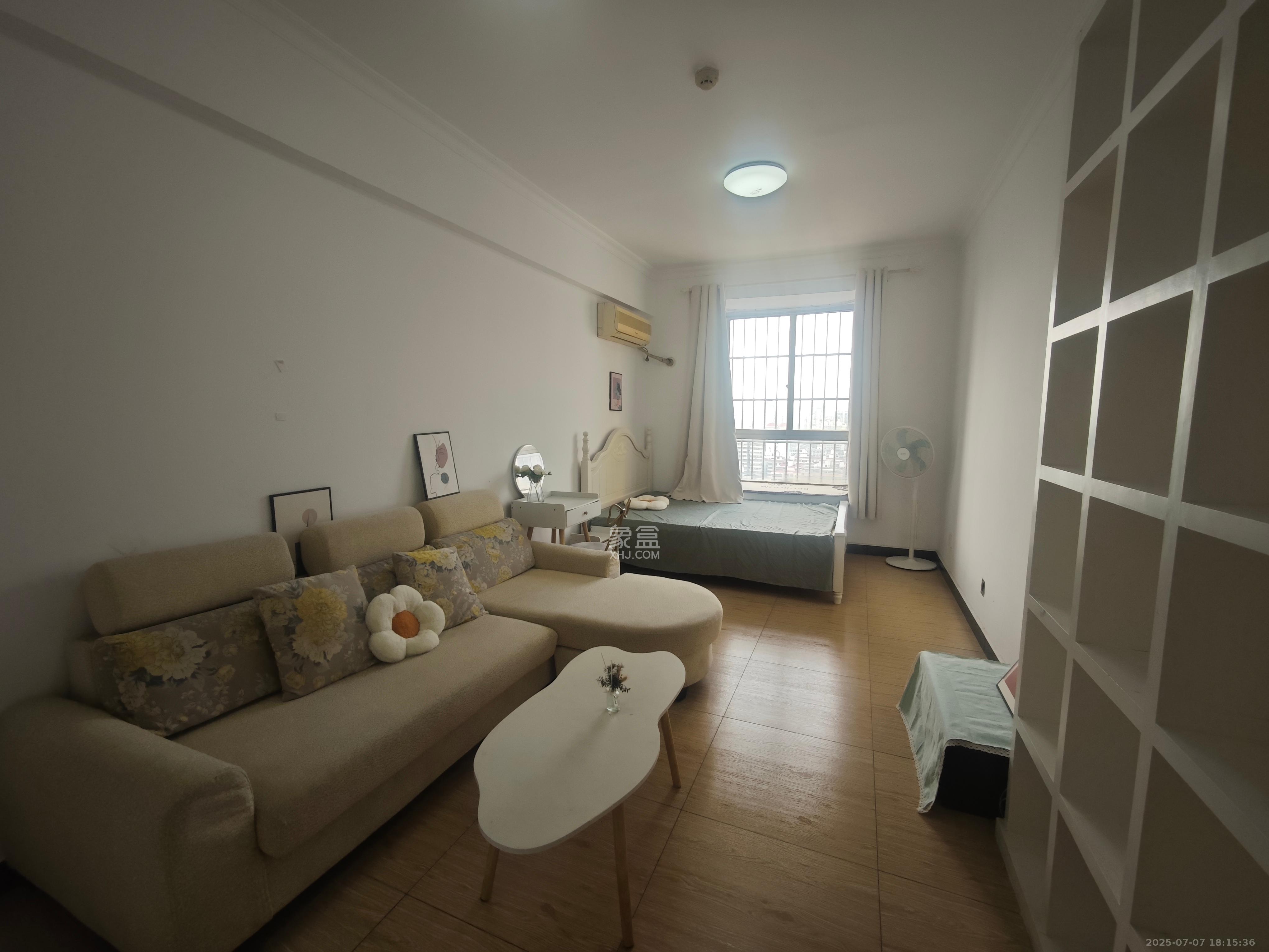 日出东方 1室1厅1卫 1500.0元/月 日出东方 1室1厅1卫 1500.0元/月室内图