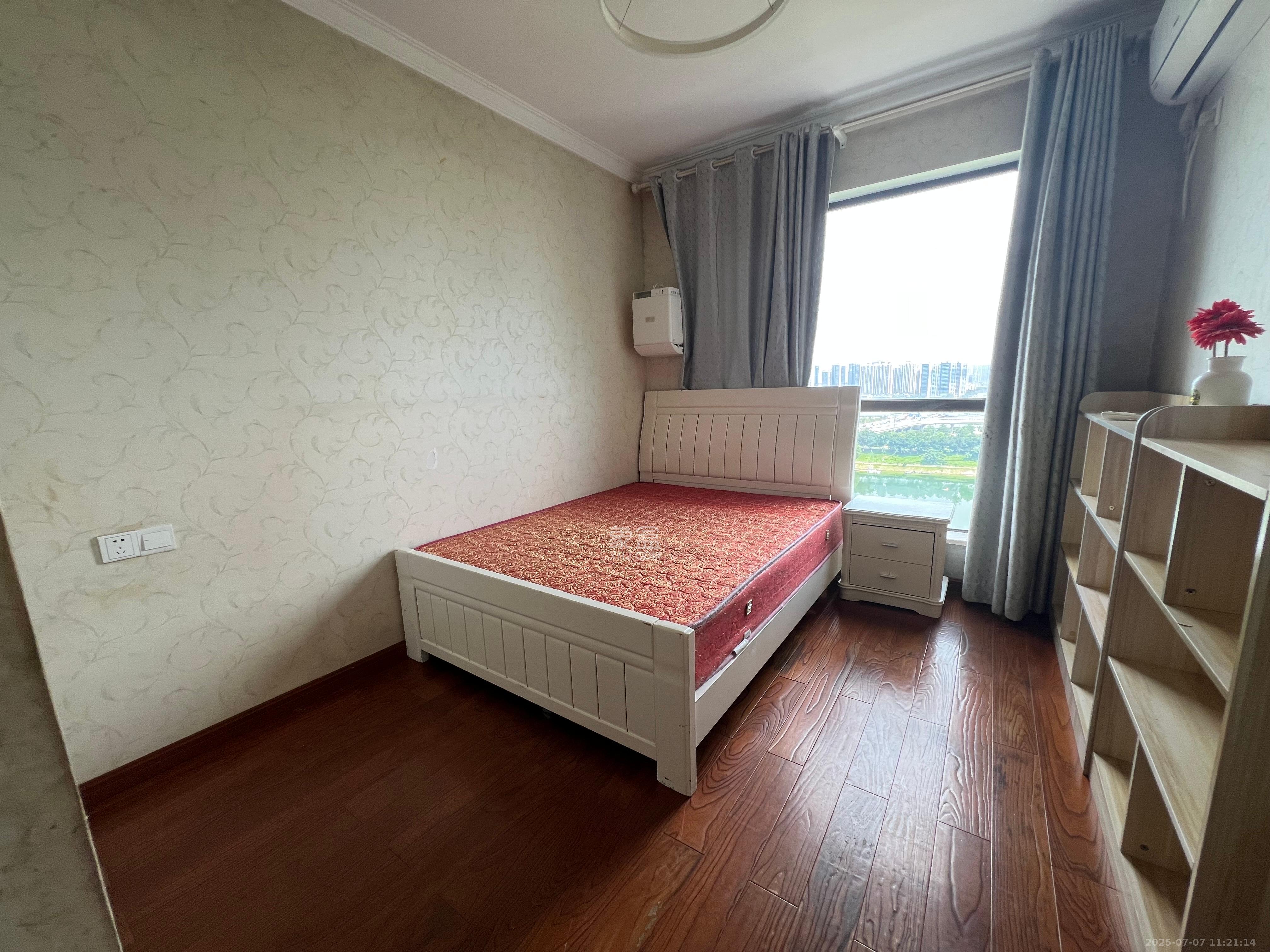 万象凯旋湾 3室2厅2卫 3200.0元/月 万象凯旋湾 3室2厅2卫 3200.0元/月室内图