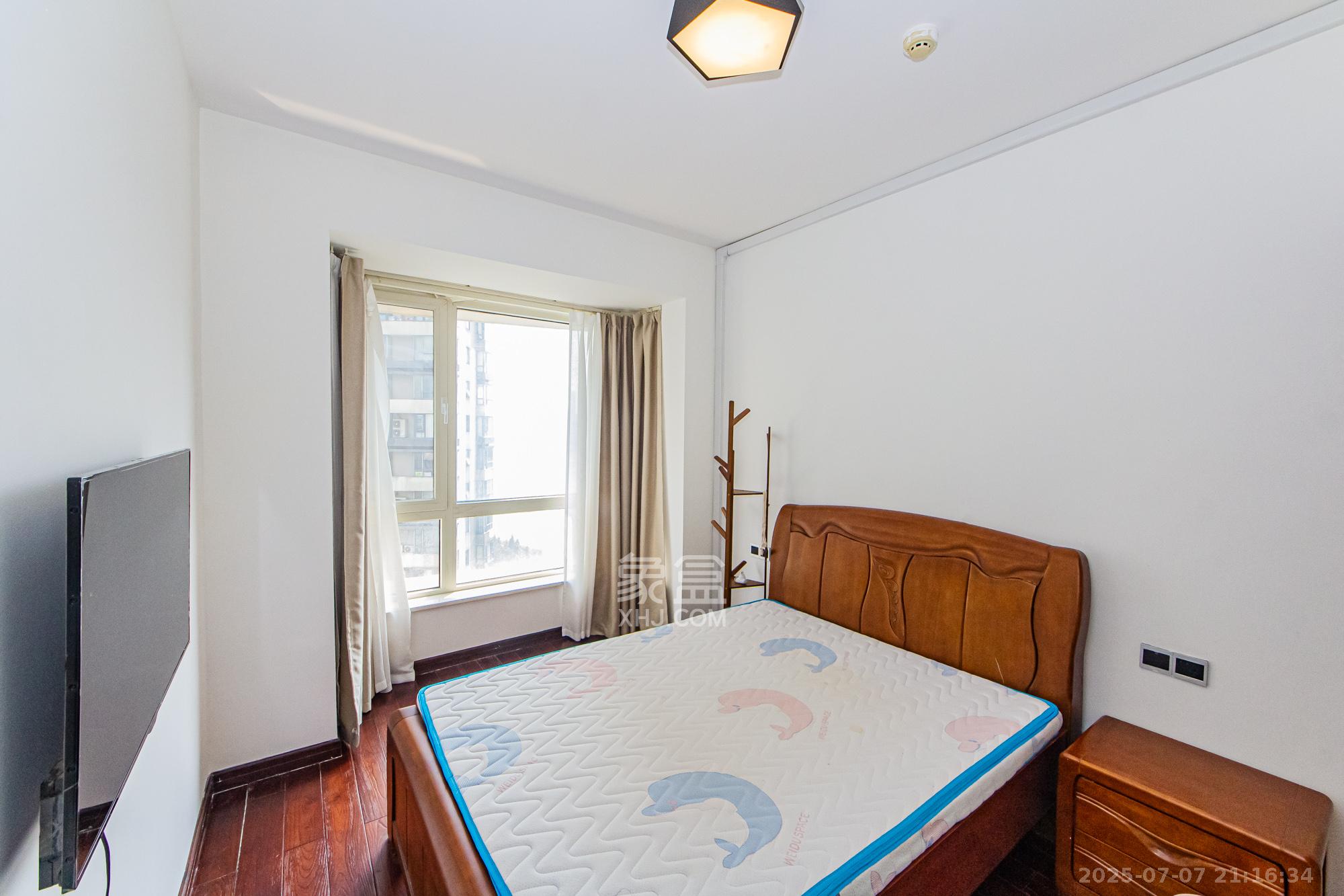 北辰三角洲D3区  1室2厅2卫    230.0万 北辰三角洲D3区  1室2厅2卫    230.0万卧室