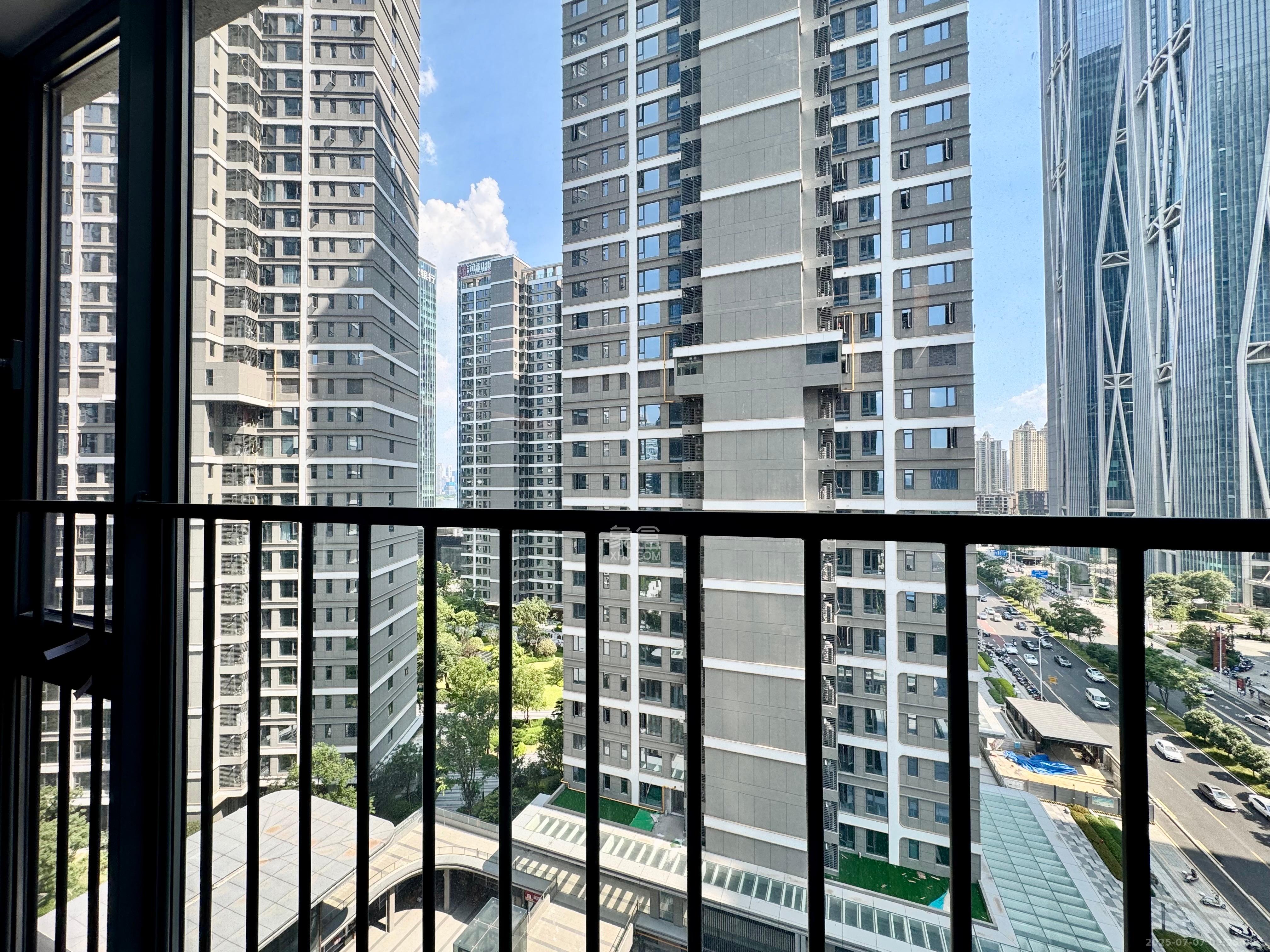 旭辉铂悦湘江 4室2厅3卫 12000.0元/月 旭辉铂悦湘江 4室2厅3卫 12000.0元/月室内图