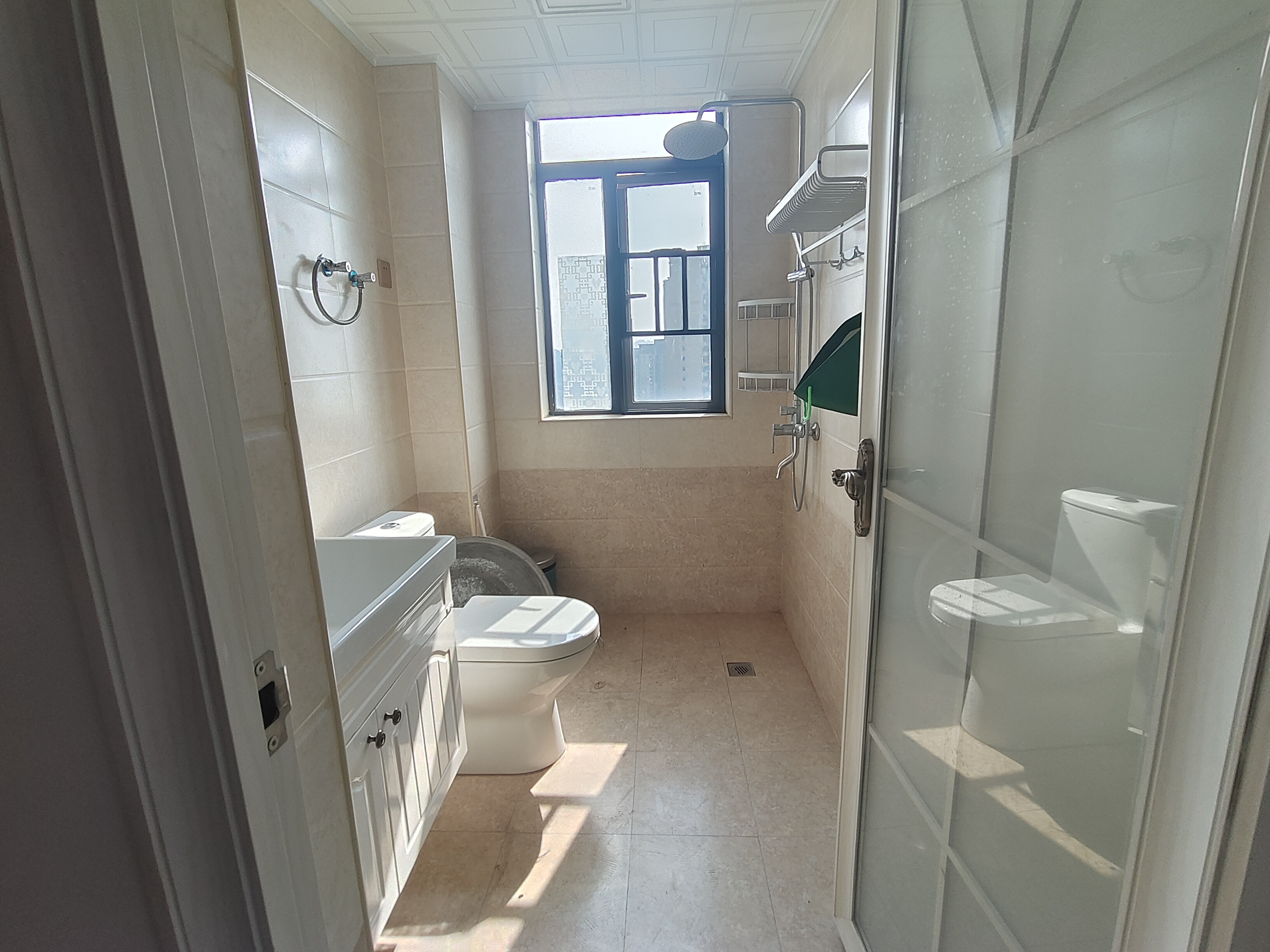 百弘学府城 3室1厅2卫 1700.0元/月 百弘学府城 3室1厅2卫 1700.0元/月室内图