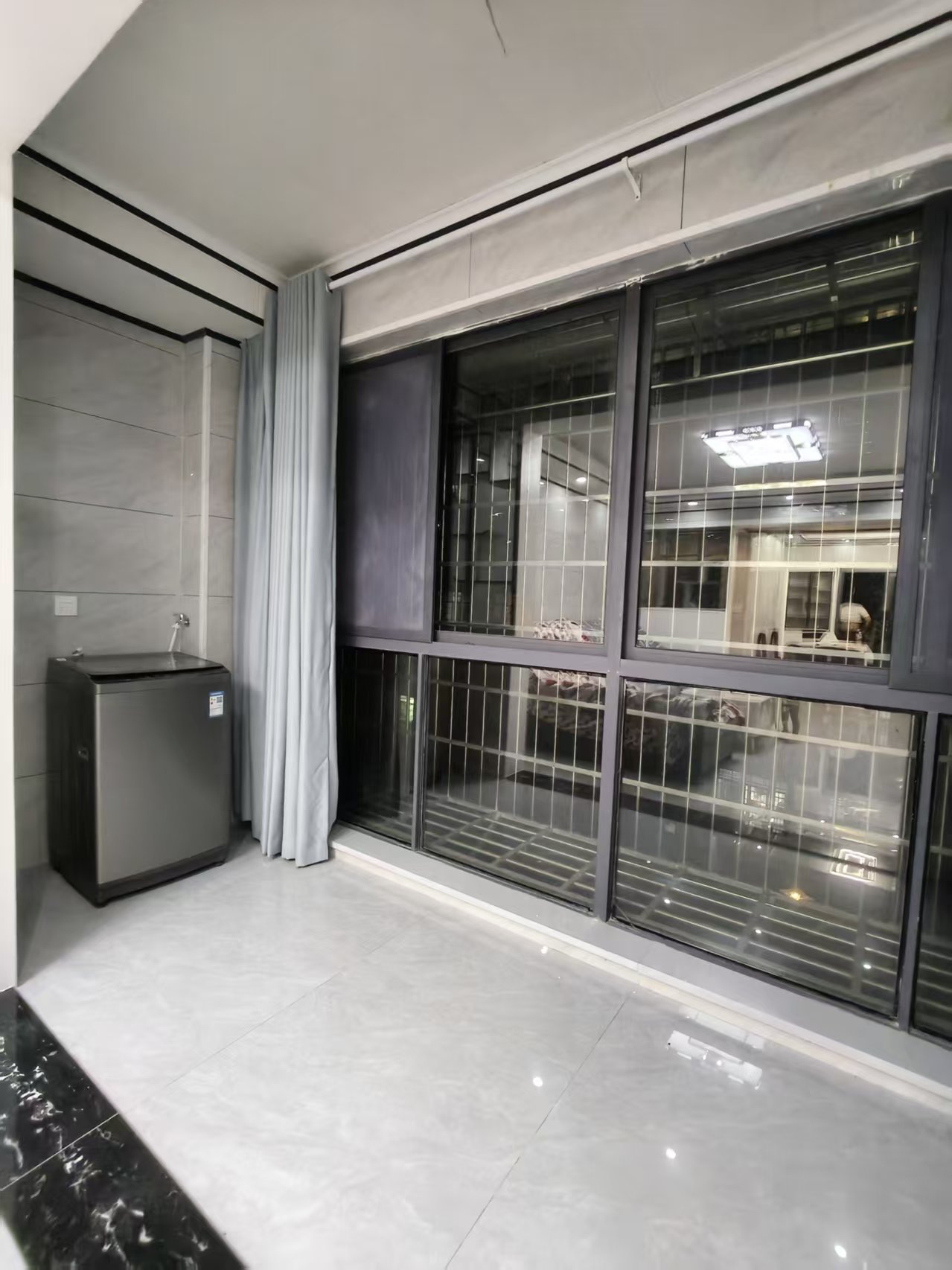 银城久福世家 2室2厅1卫 1800.0元/月 银城久福世家 2室2厅1卫 1800.0元/月室内图