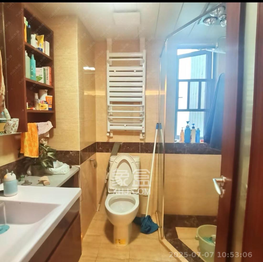 万科里金域滨江  3室2厅1卫    3600.0元/月 万科里金域滨江  3室2厅1卫    3600.0元/月室内图