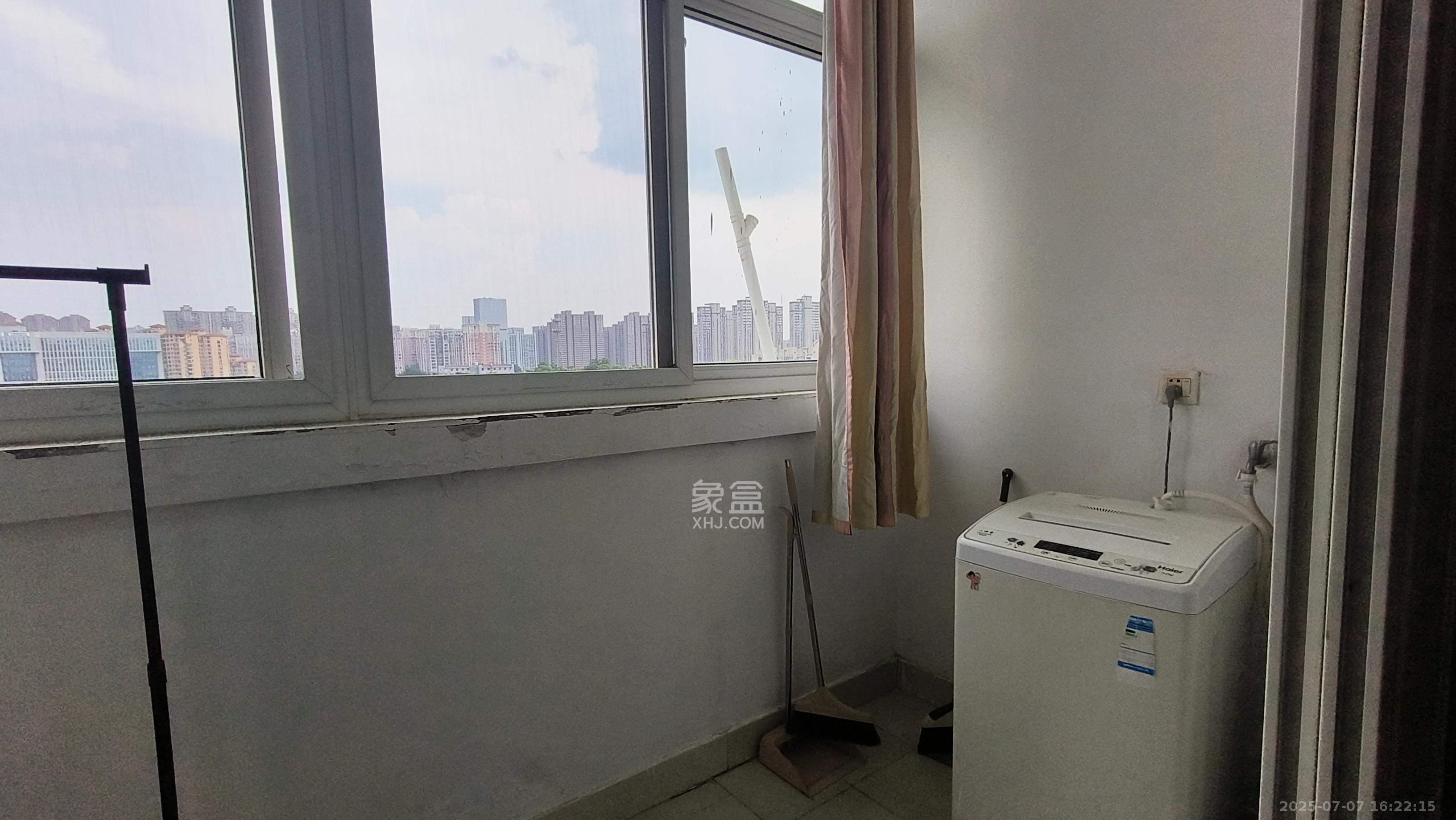 东岸锦城(东方人家)  2室2厅1卫   1400.00元/月室内图