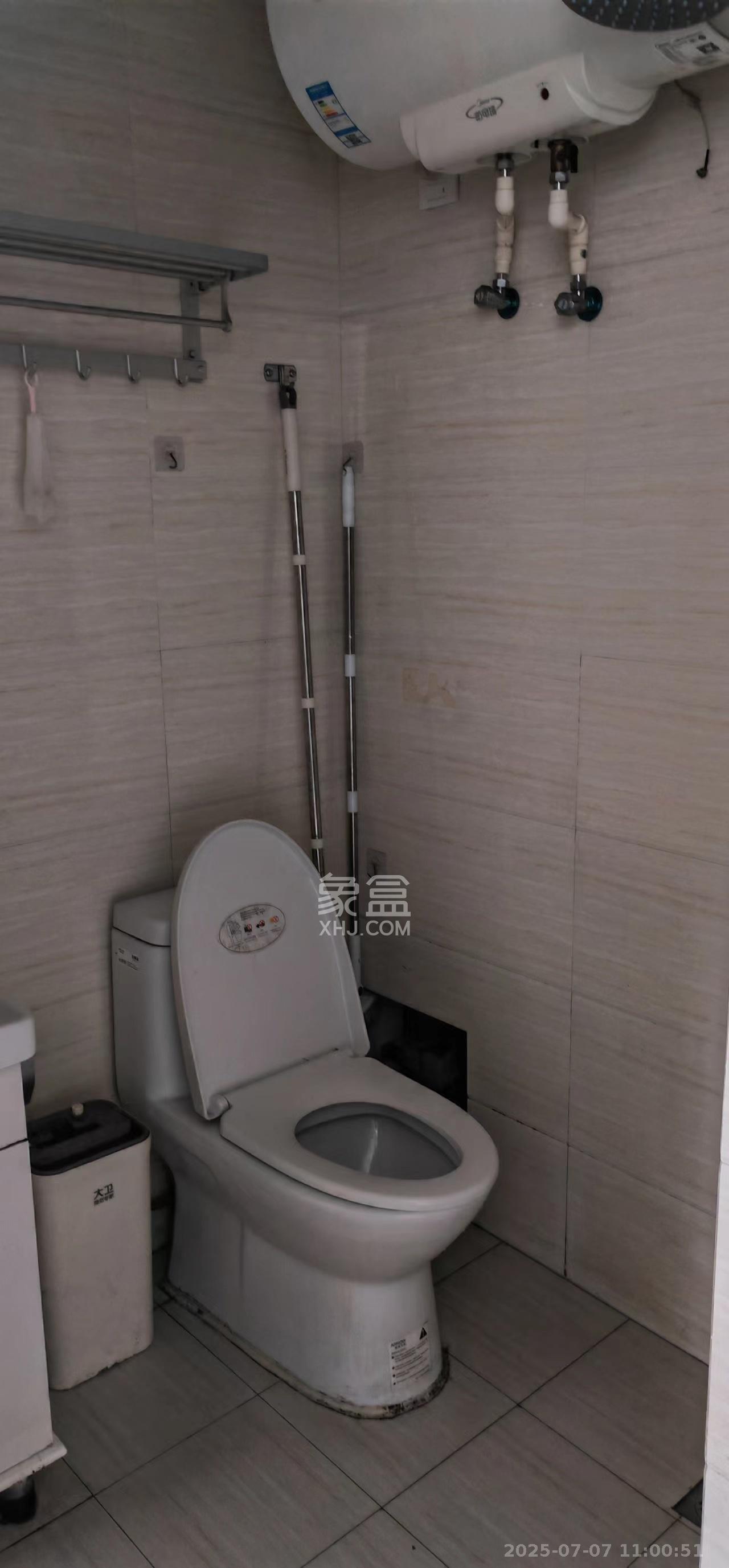 塞纳公馆  1室1厅1卫   1500.00元/月室内图