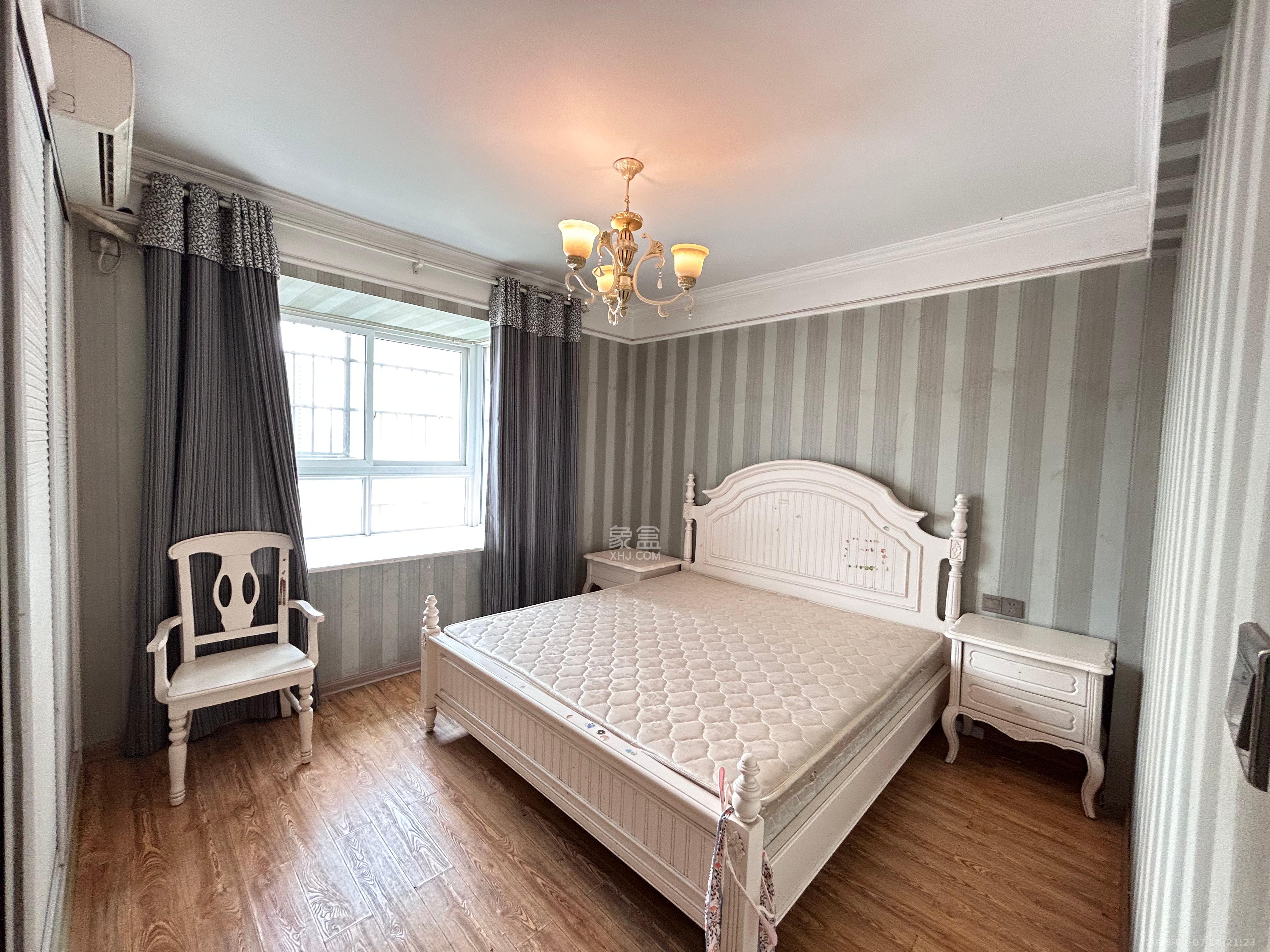 红树湾 2室2厅1卫 1700.0元/月 红树湾 2室2厅1卫 1700.0元/月室内图