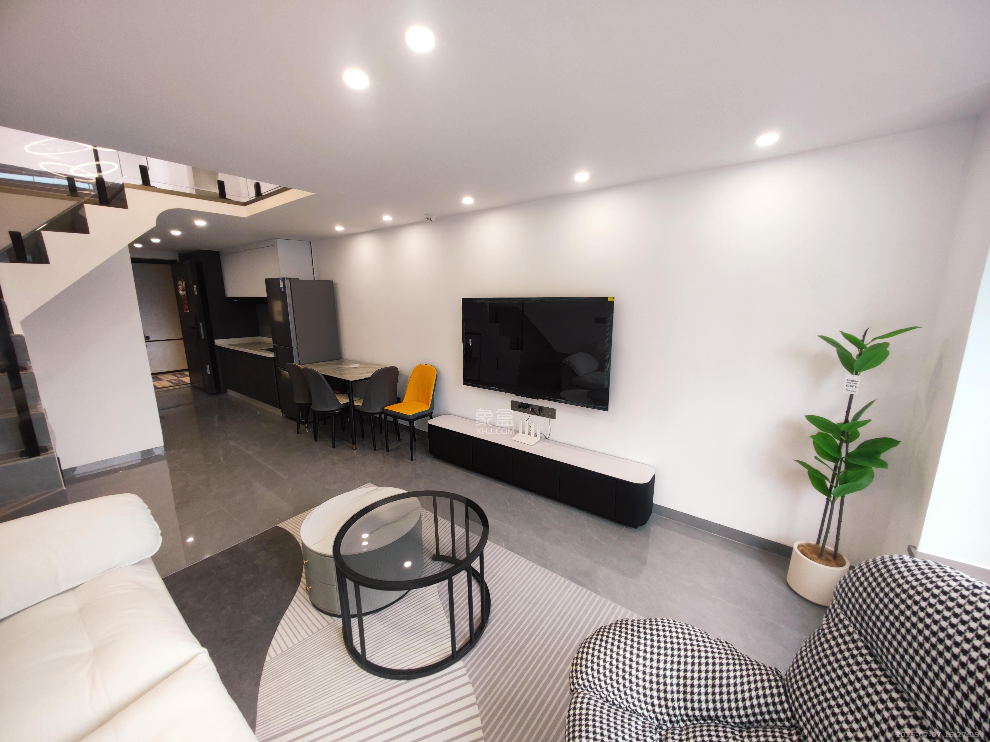 建发养云  2室1厅1卫   2700.00元/月室内图