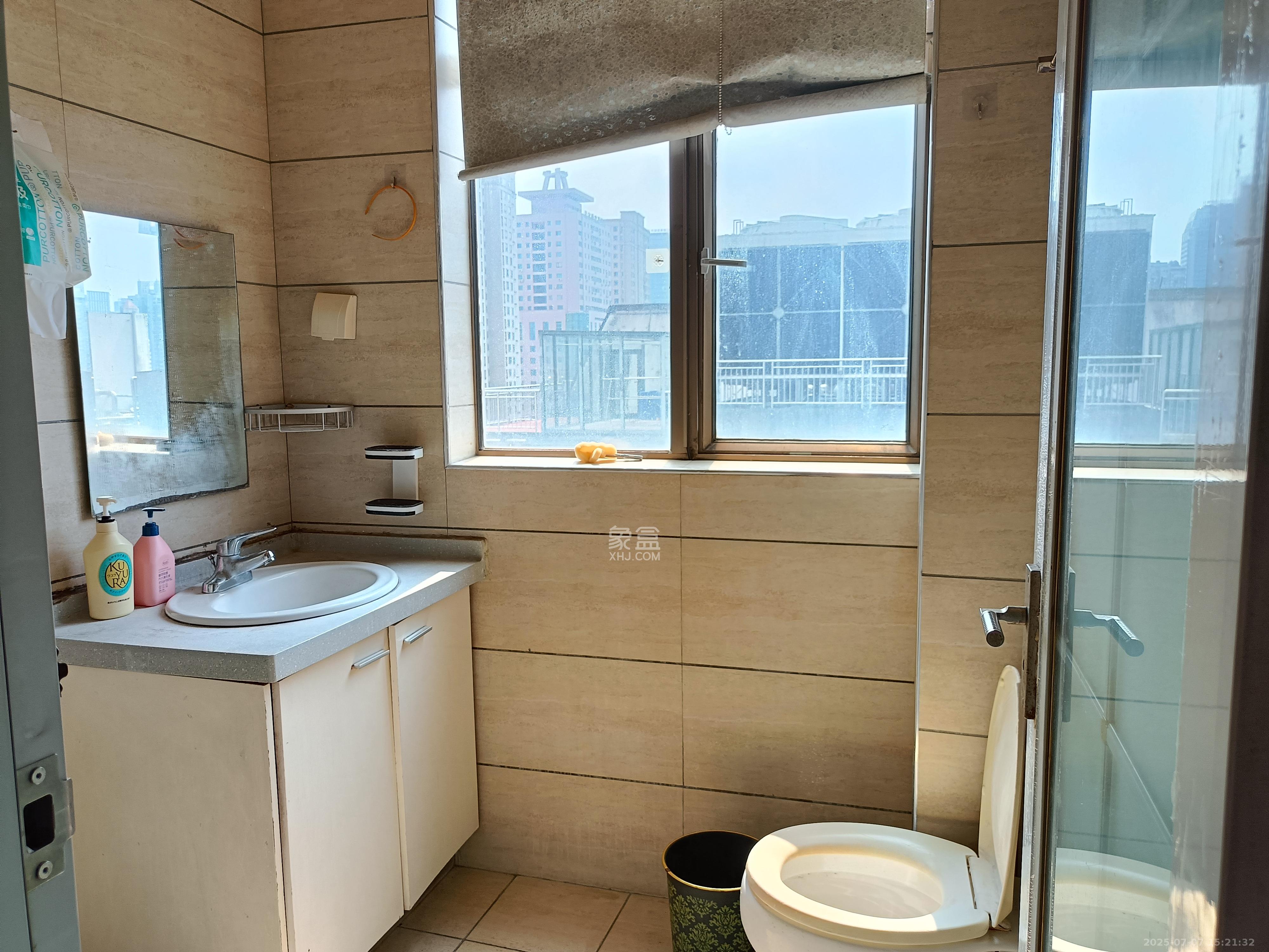 昊天大厦 3室1厅1卫 4000.0元/月 昊天大厦 3室1厅1卫 4000.0元/月室内图