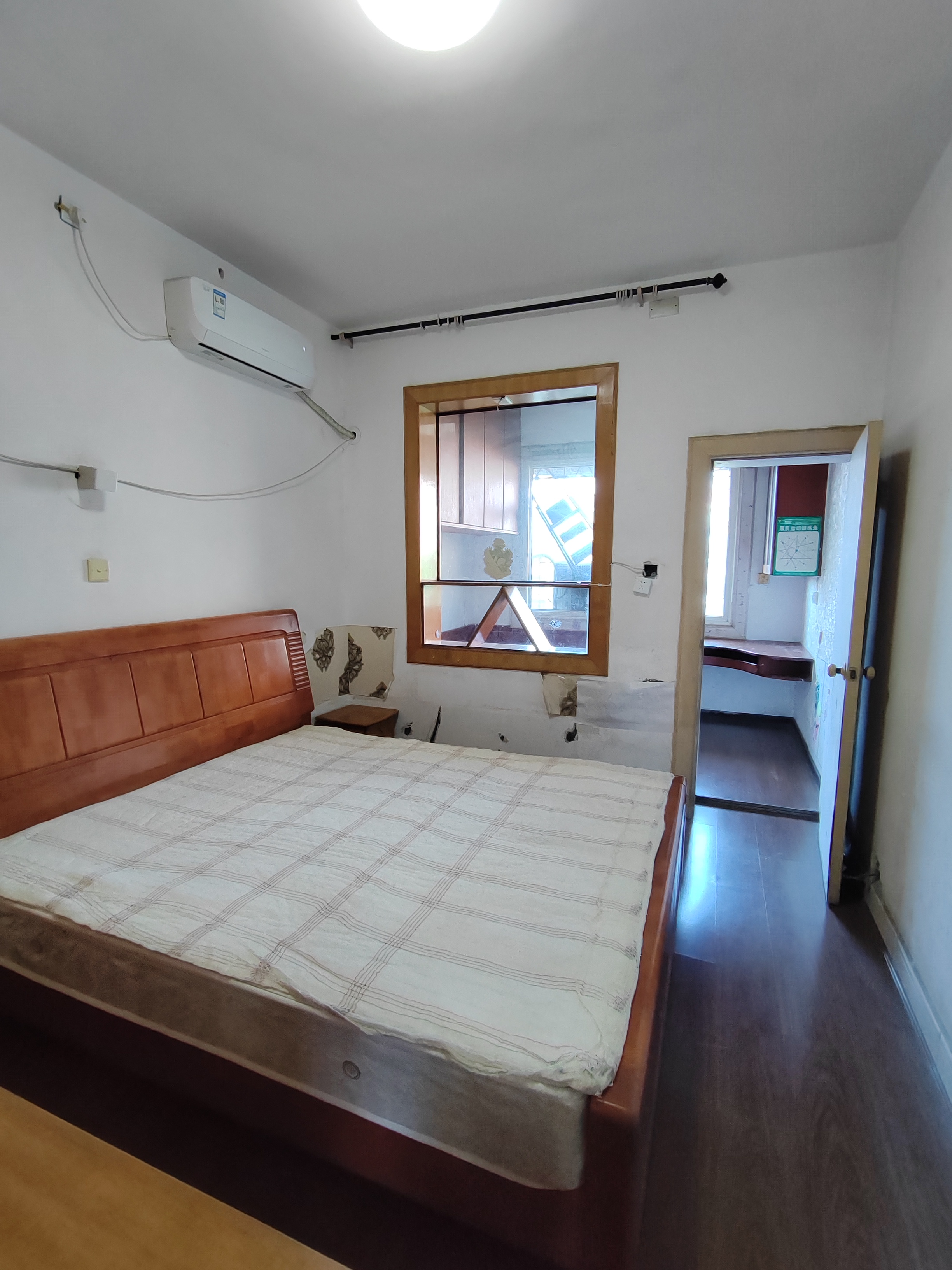 自来水公司家属楼(春檀路) 1室0厅0卫 900.0元/月 自来水公司家属楼(春檀路) 1室0厅0卫 900.0元/月室内图