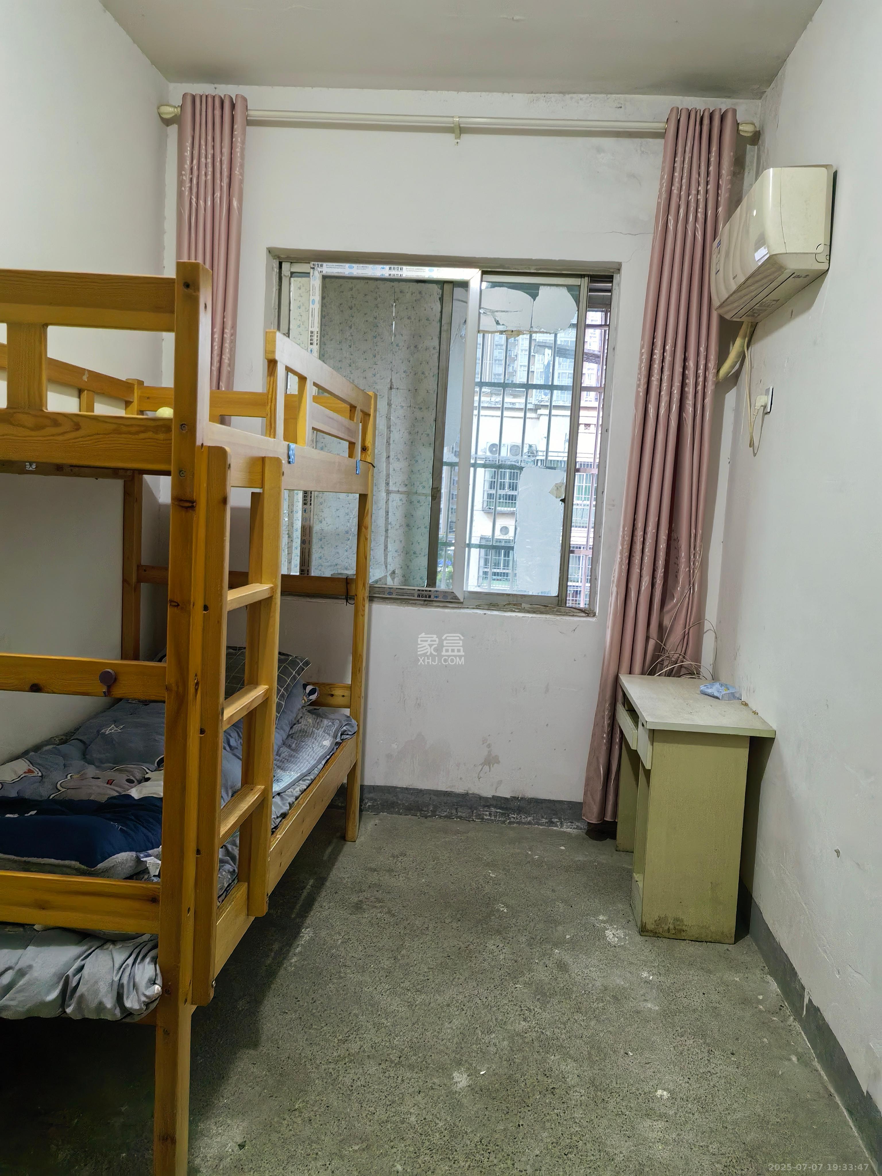 中南汽车世界 3室2厅1卫 1000.0元/月 中南汽车世界 3室2厅1卫 1000.0元/月室内图