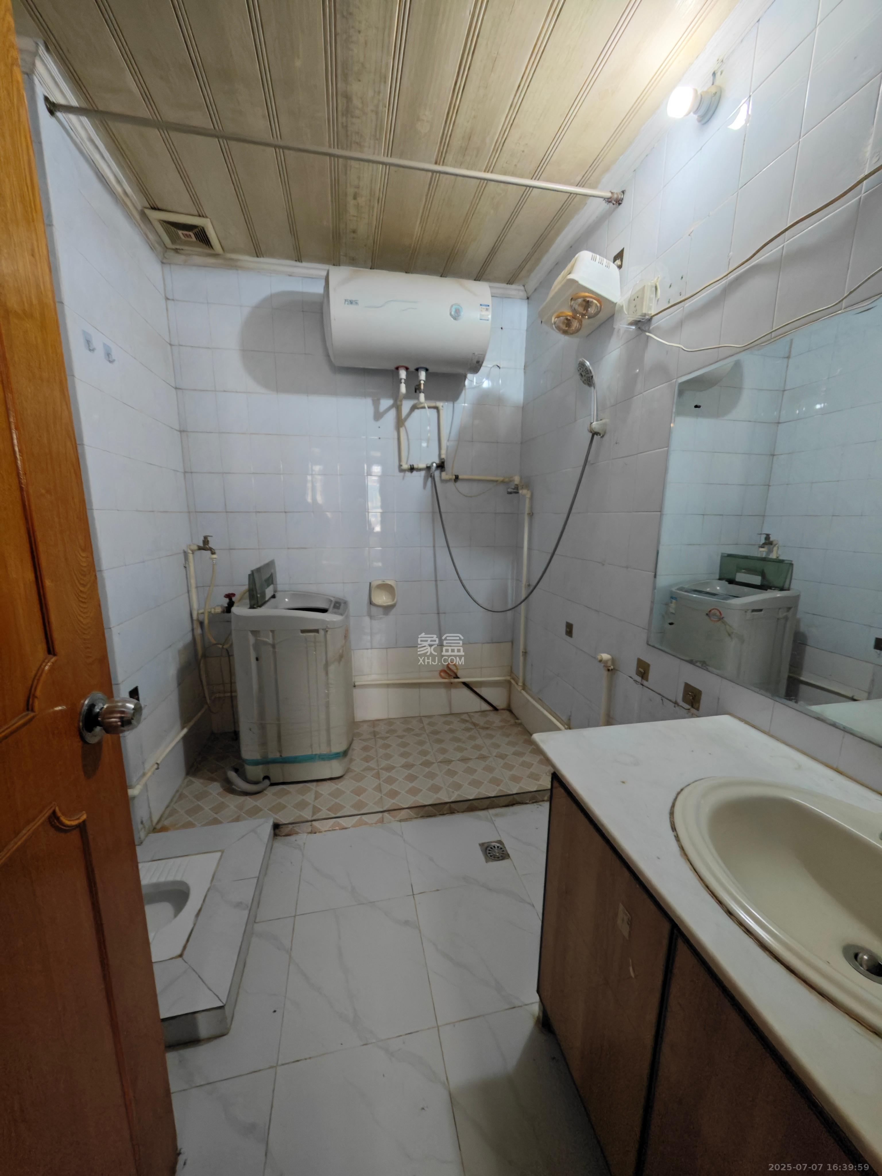 砂子塘社区  2室2厅1卫    1400.0元/月 砂子塘社区  2室2厅1卫    1400.0元/月室内图