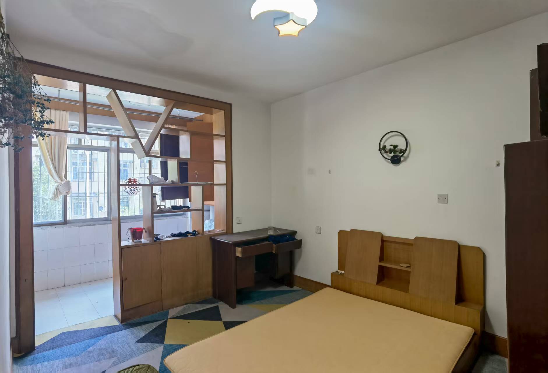 梓山苑小区  3室2厅2卫    1400.0元/月室内图