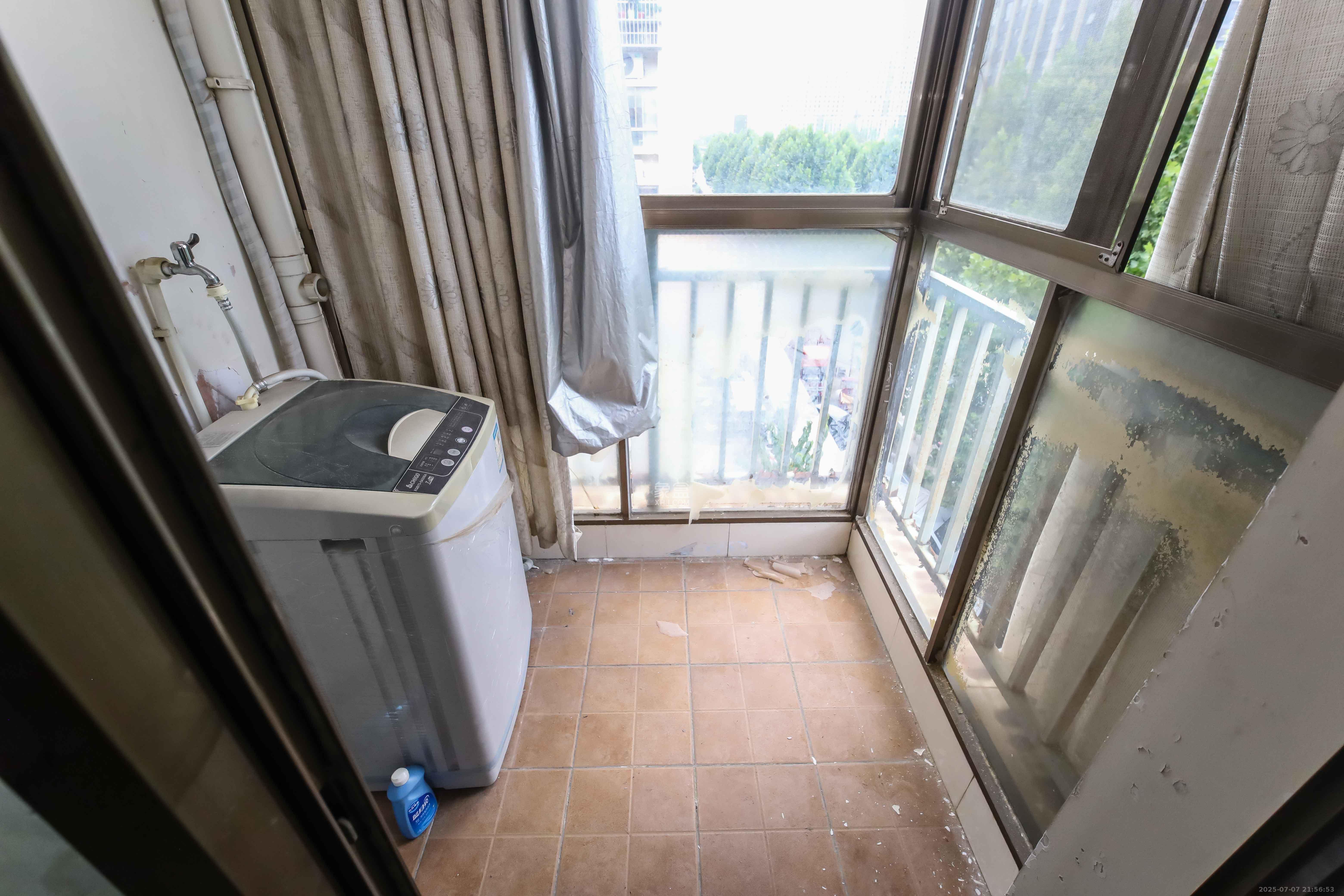 锦湘国际星城二期(锦雅苑) 2室1厅1卫 60.0万 锦湘国际星城二期(锦雅苑) 2室1厅1卫 60.0万阳台