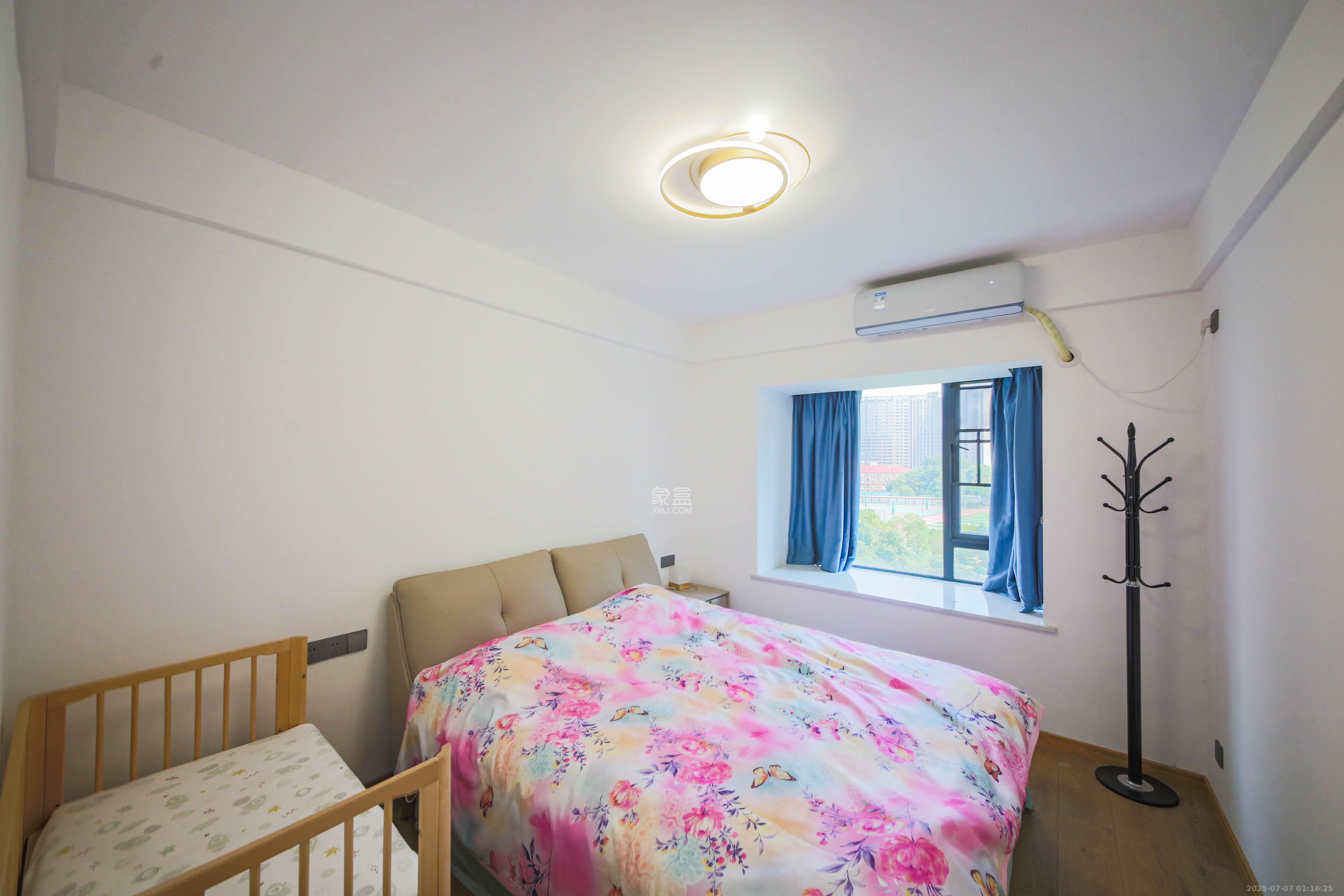 轻盐阳光CEO(轻盐雅苑)(轻奢时代)  4室2厅2卫    115.6万 轻盐阳光CEO(轻盐雅苑)(轻奢时代)  4室2厅2卫    115.6万卧室