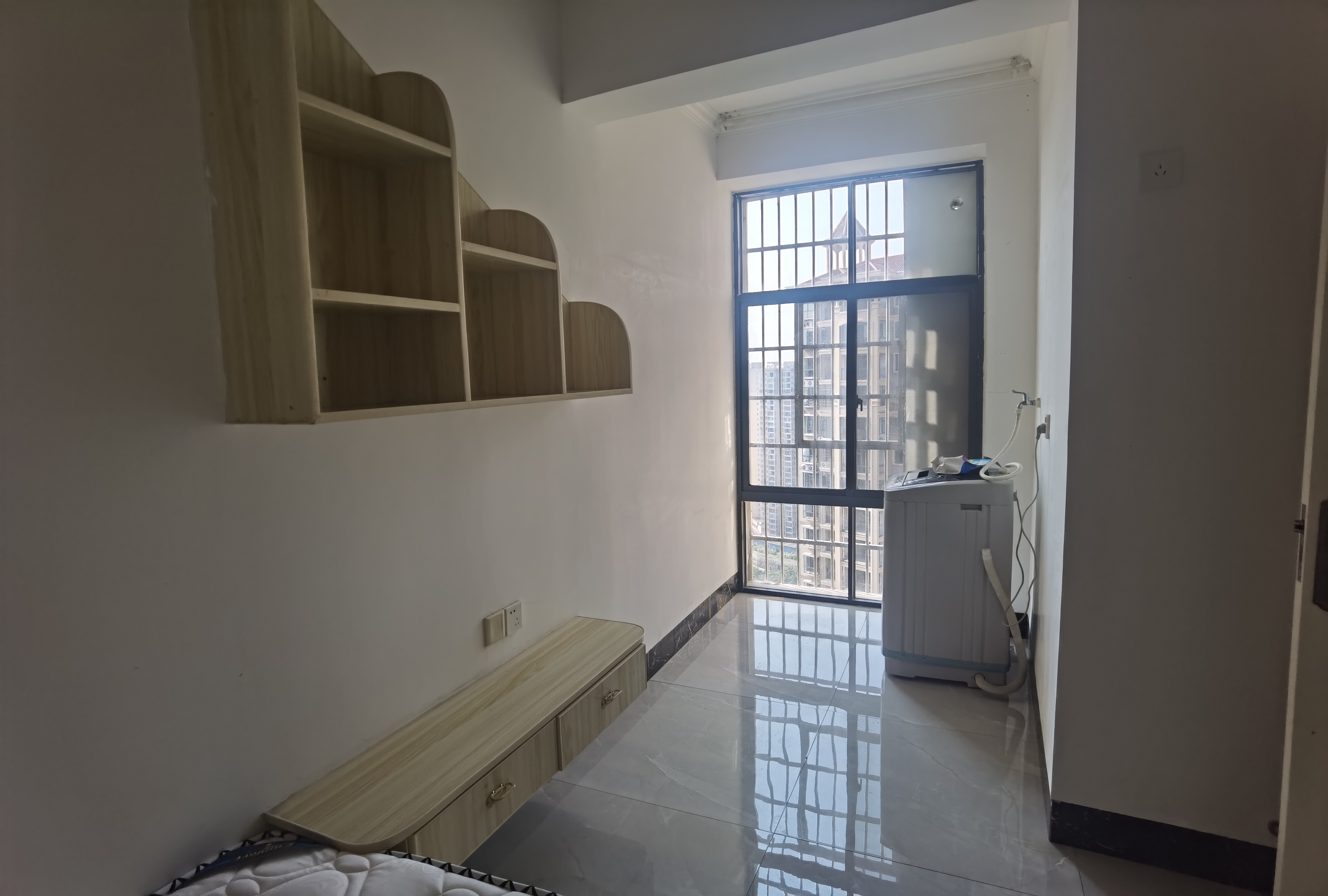 华剑首郡+五江珑悦 2室2厅1卫 1600.0元/月 华剑首郡+五江珑悦 2室2厅1卫 1600.0元/月室内图