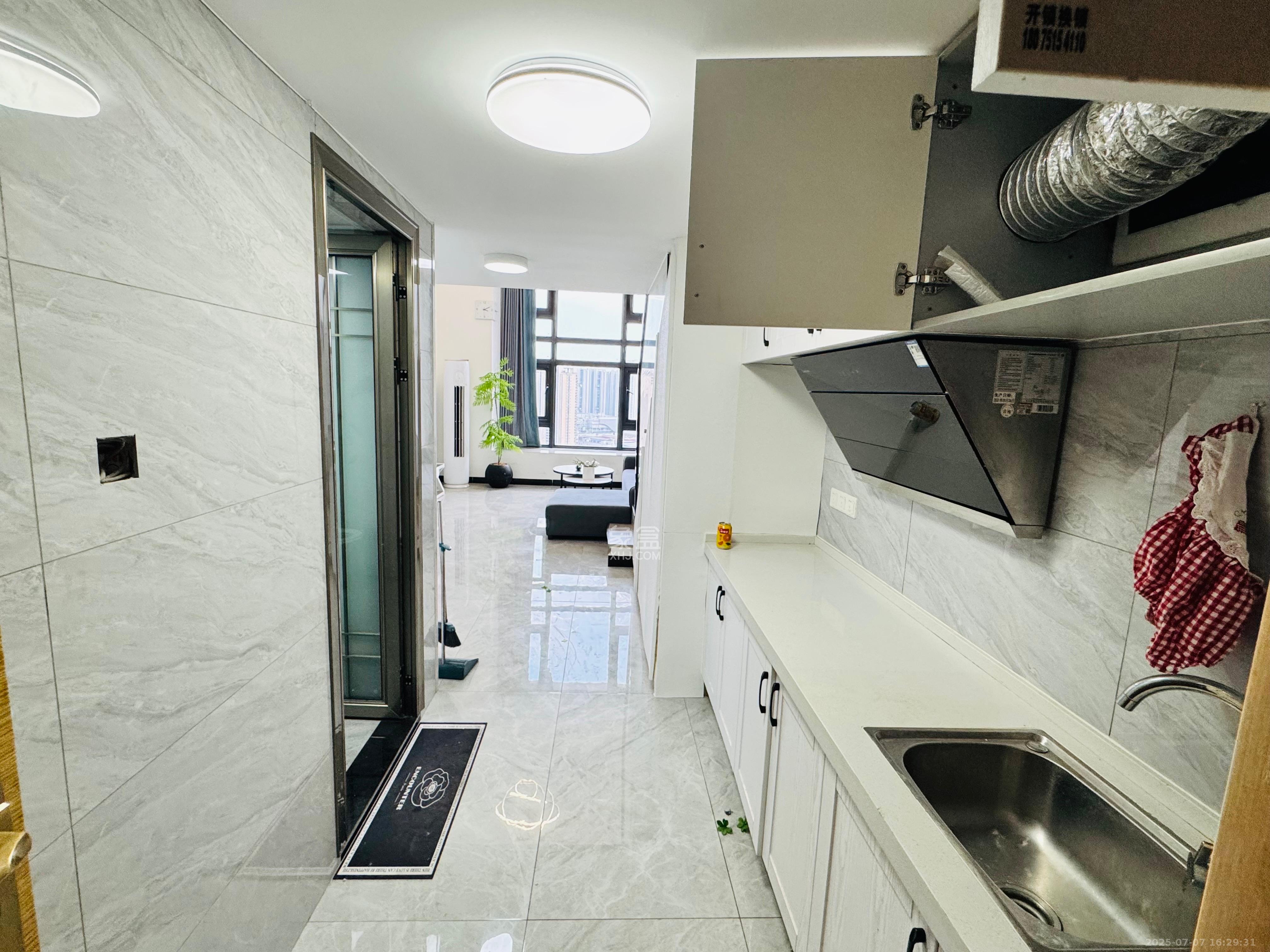 明昇壹城(明昇时代广场)三期 1室0厅0卫 2100.0元/月 明昇壹城(明昇时代广场)三期 1室0厅0卫 2100.0元/月室内图