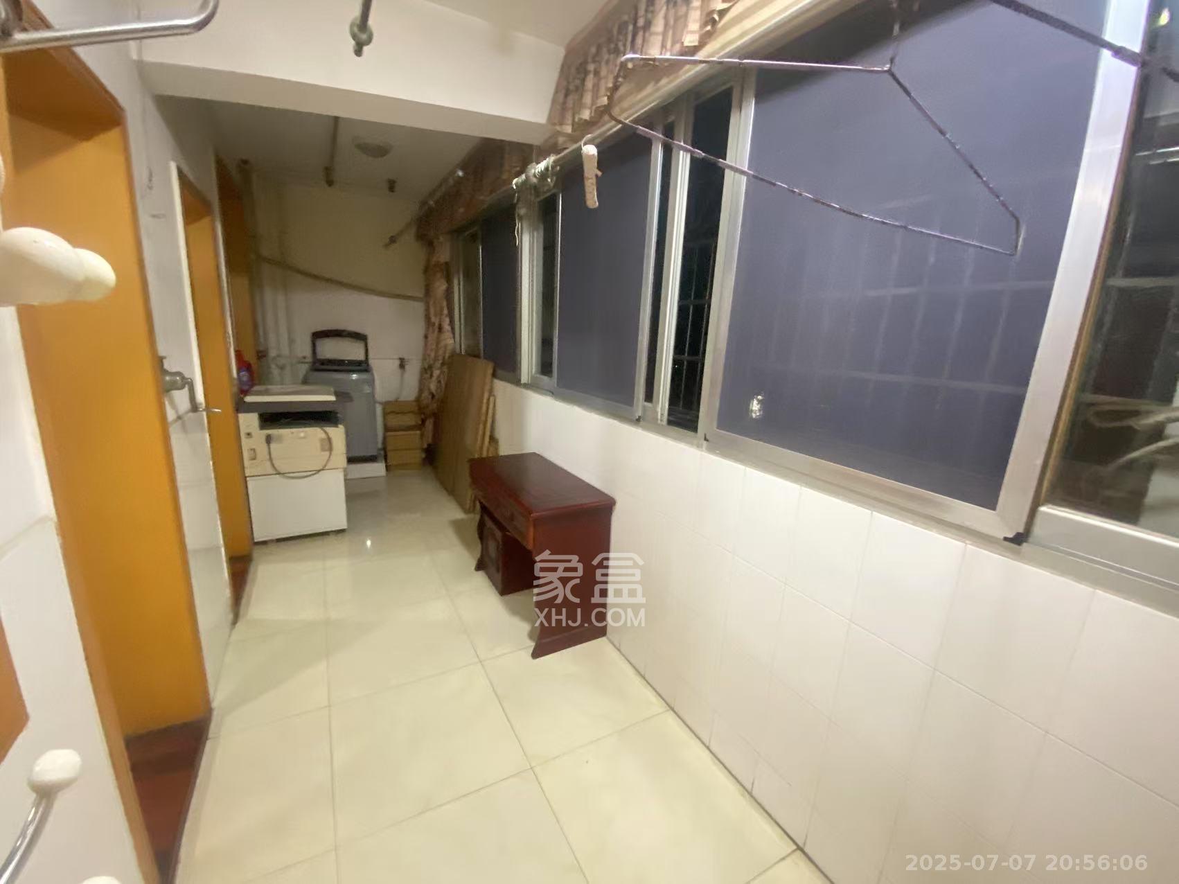 金泰小区  3室2厅1卫   2500.00元/月室内图