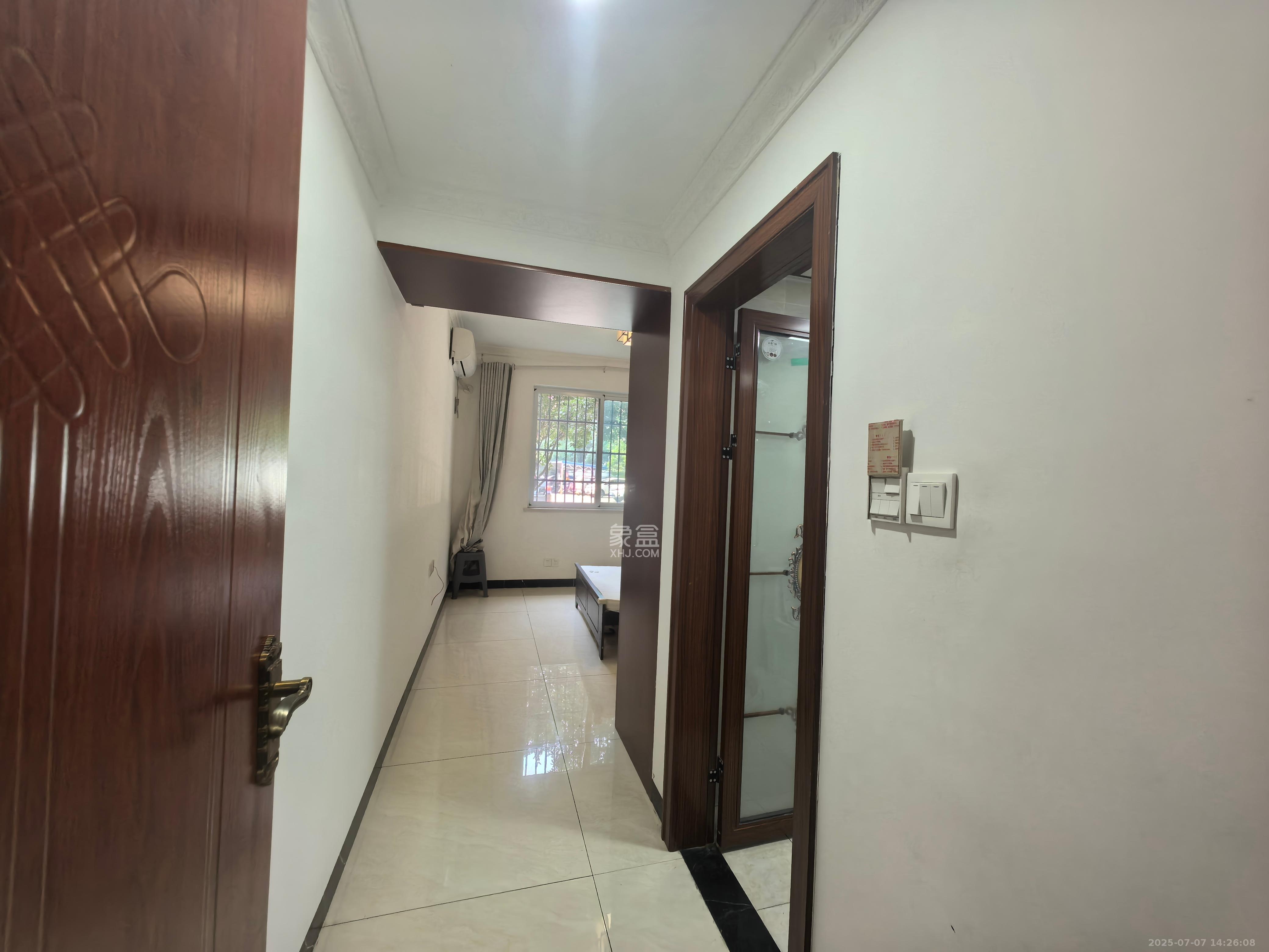 中安善化国际 2室2厅2卫 1600.0元/月 中安善化国际 2室2厅2卫 1600.0元/月室内图